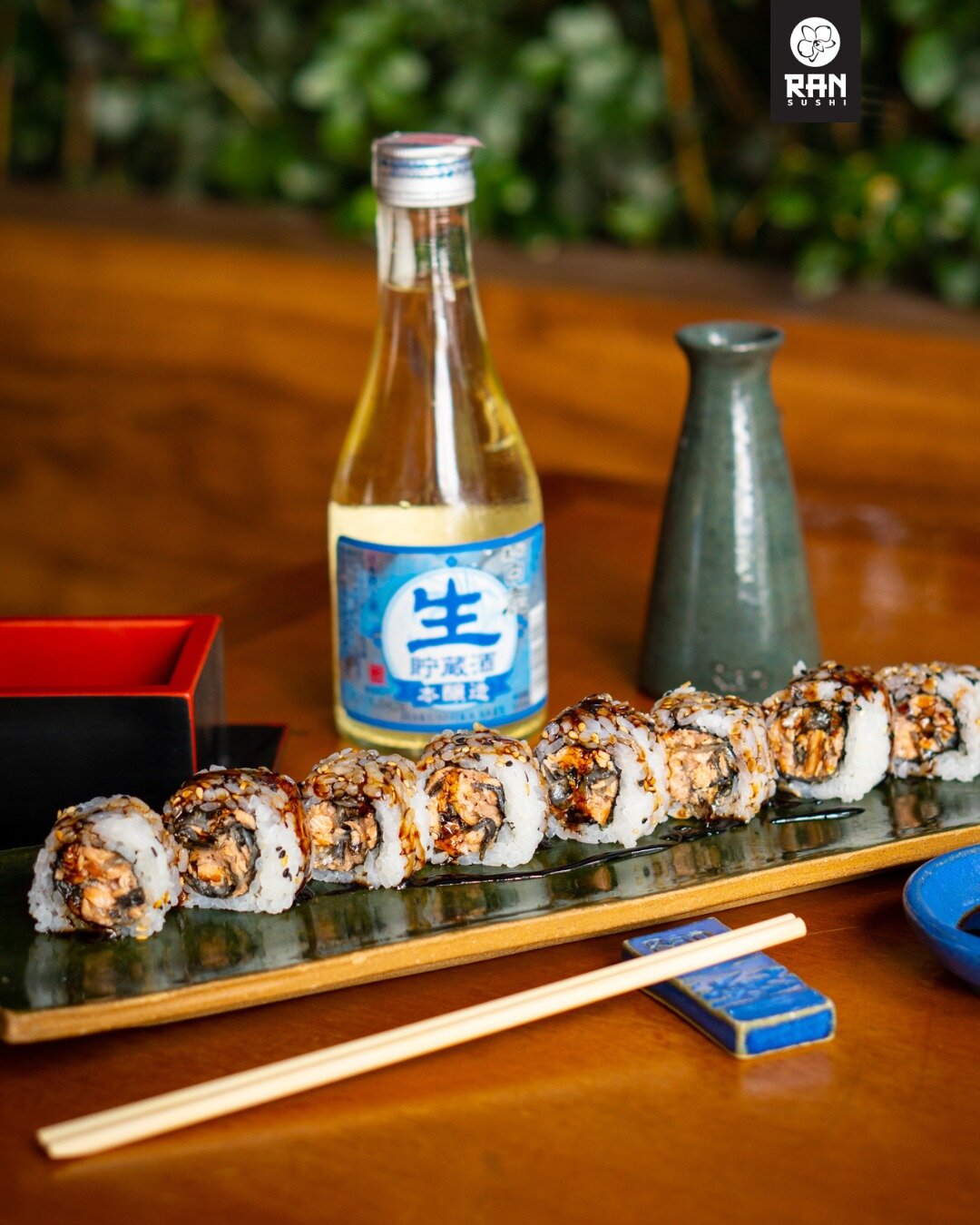 Descubra a del&iacute;cia do Uramaki Ebiten do Ran Sushi! 🍣

&Eacute; uma op&ccedil;&atilde;o irresist&iacute;vel para os amantes de camar&atilde;o e sushi. Com arroz por fora e alga por dentro, esse rolinho &eacute; recheado com camar&otilde;es emp