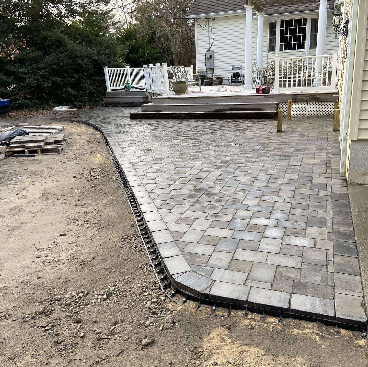 #ephenry @heart.grit.hardscape