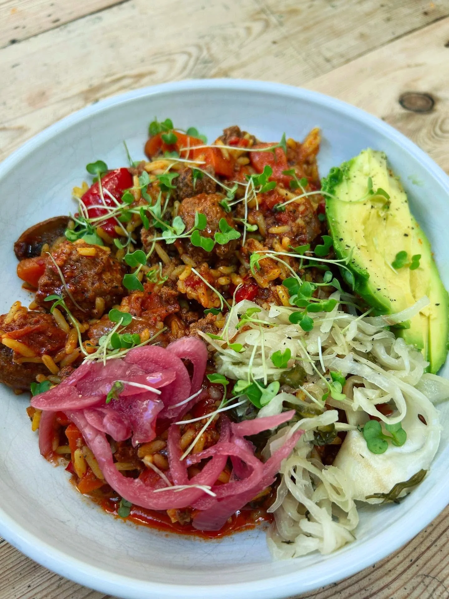 Some of you already know this about me&hellip; I&rsquo;m a bit of a meatball fan! 🥰 

They&rsquo;re quick and easy to make, endlessly adaptable (not just for 
spaghetti and tomato sauce!), and they&rsquo;ve always been a real comfort food for me.

I
