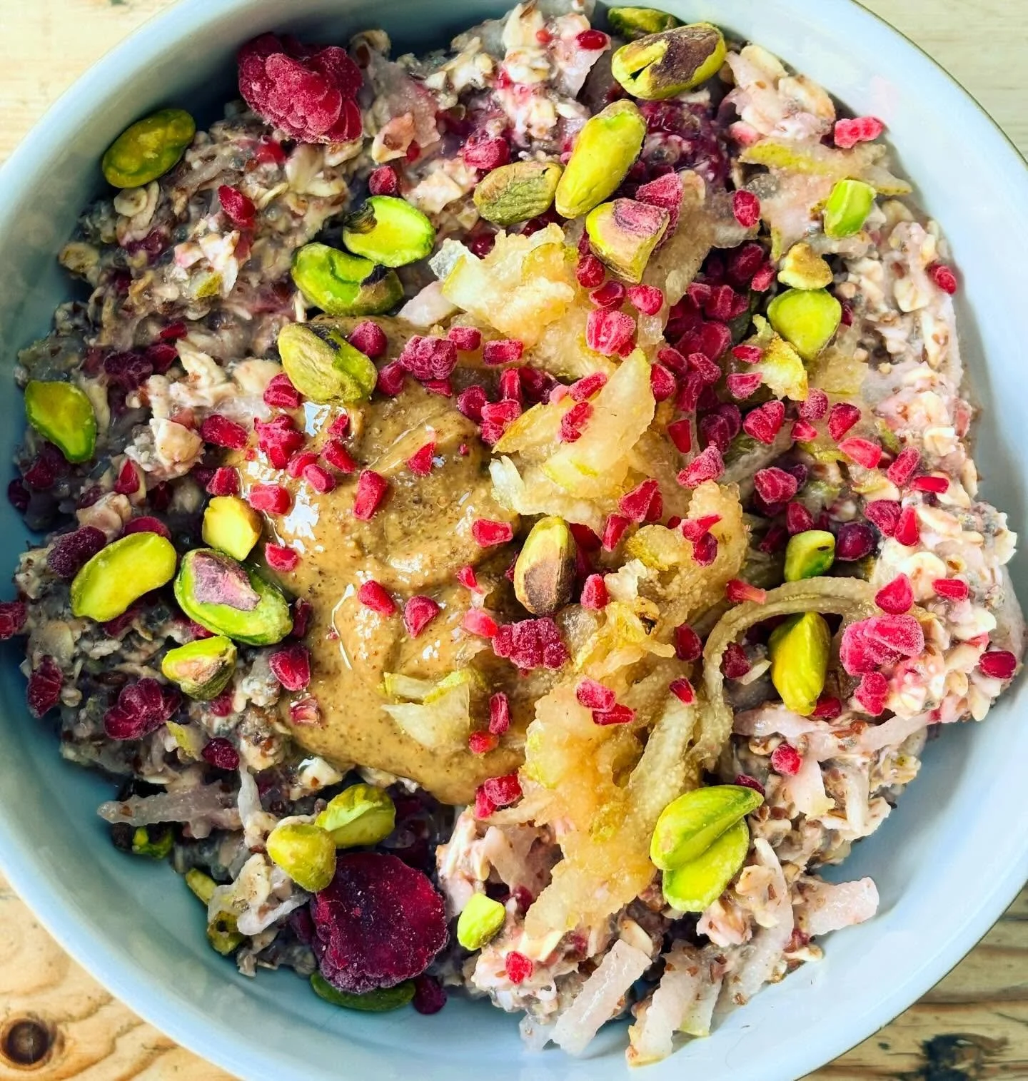 I&rsquo;m pretty obsessed with this overnight oats breakfast at the moment. Here is the recipe:

1 cup oats
1 tablespoon ground flax seeds
1 tablespoon chia seeds
1 tablespoon almond nut butter
1 ripe pear, grated
1/2 cup frozen raspberries
1 teaspoo