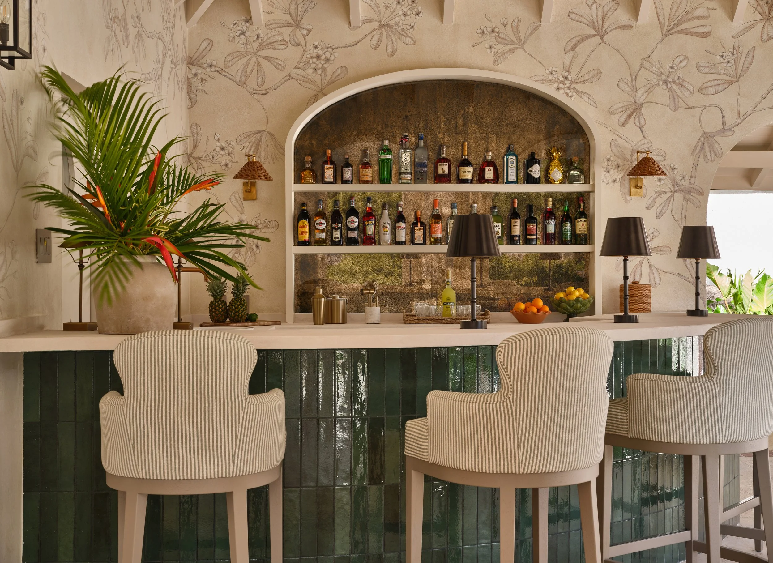 Bar 1 .jpg