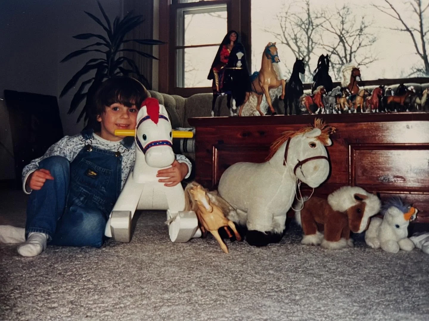 #TeamAmplify has always been a group of horse-crazy girls! 🐴 From the days of tiny boots and pony tails (and maybe a few Breyer horse collections) to careers in the Thoroughbred industry, our passion for horses started early and never faded. Enjoy t