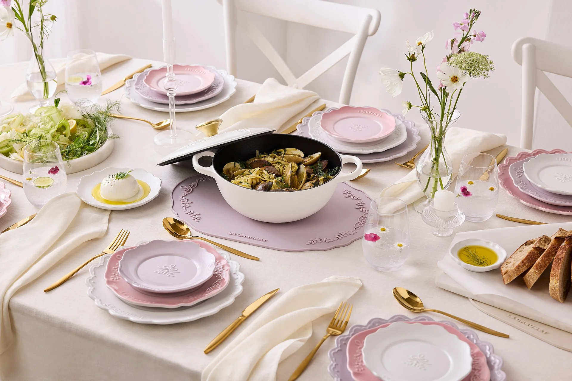 LE CREUSET_ETERNITY_LACE_0418.jpg