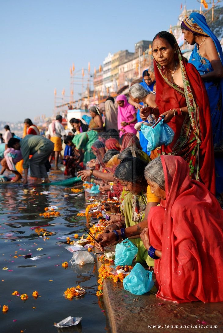 Varanasi,Ganges River,india.jpg