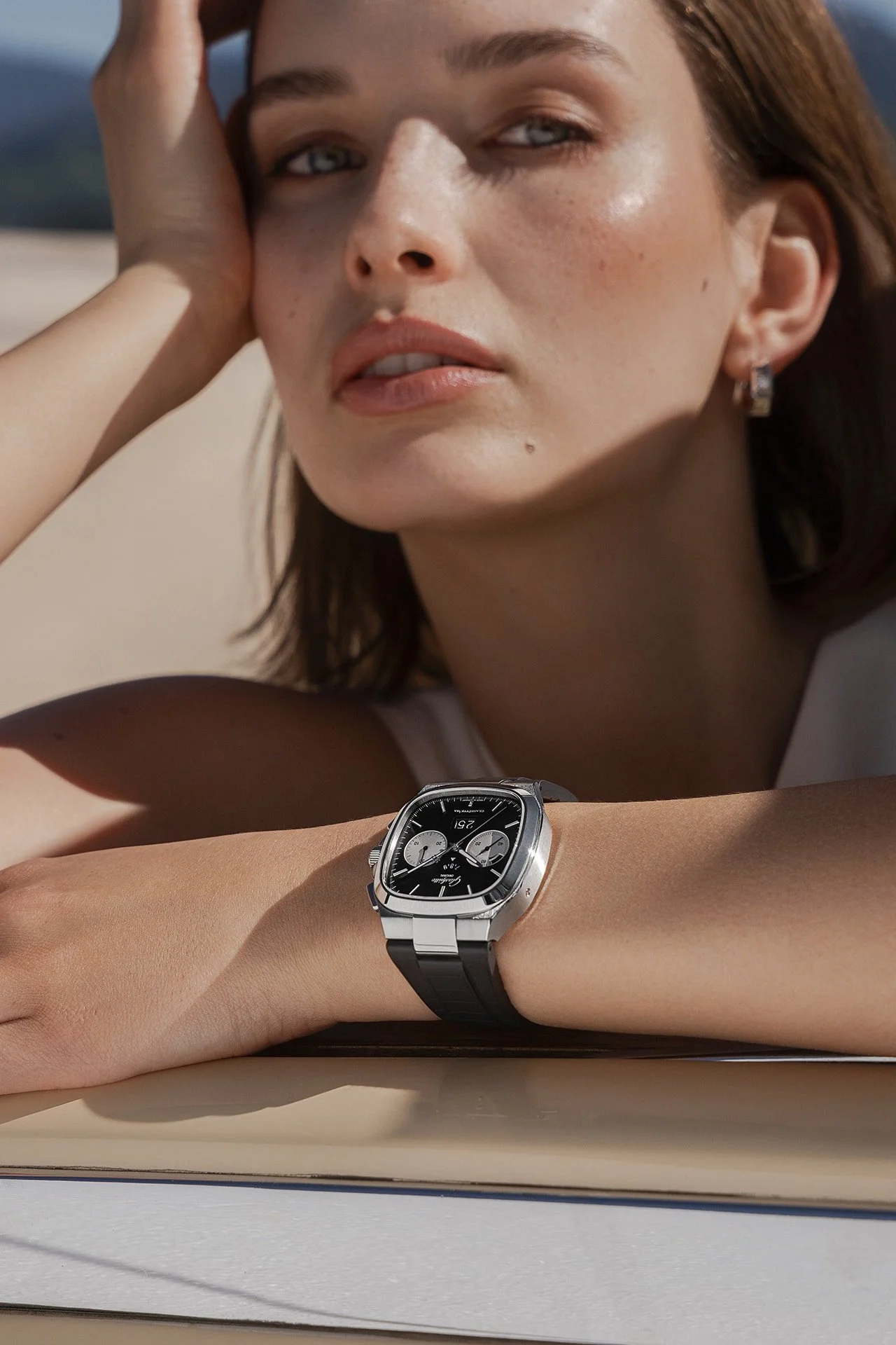 70sPanoramaDateChronograph-ARV0325-WEB.jpg