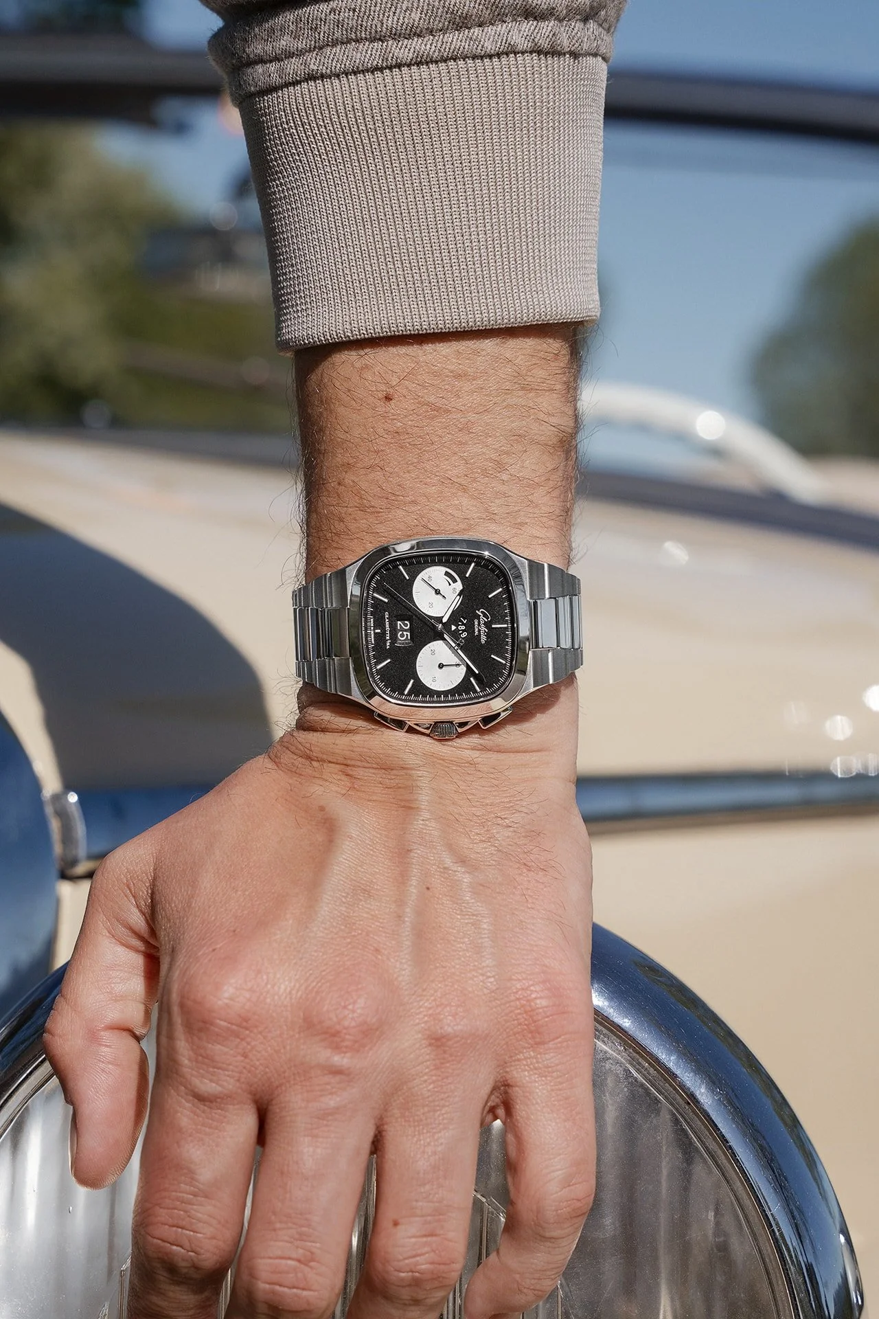 70sPanoramaDateChronograph-ARV0108-WEB.jpg