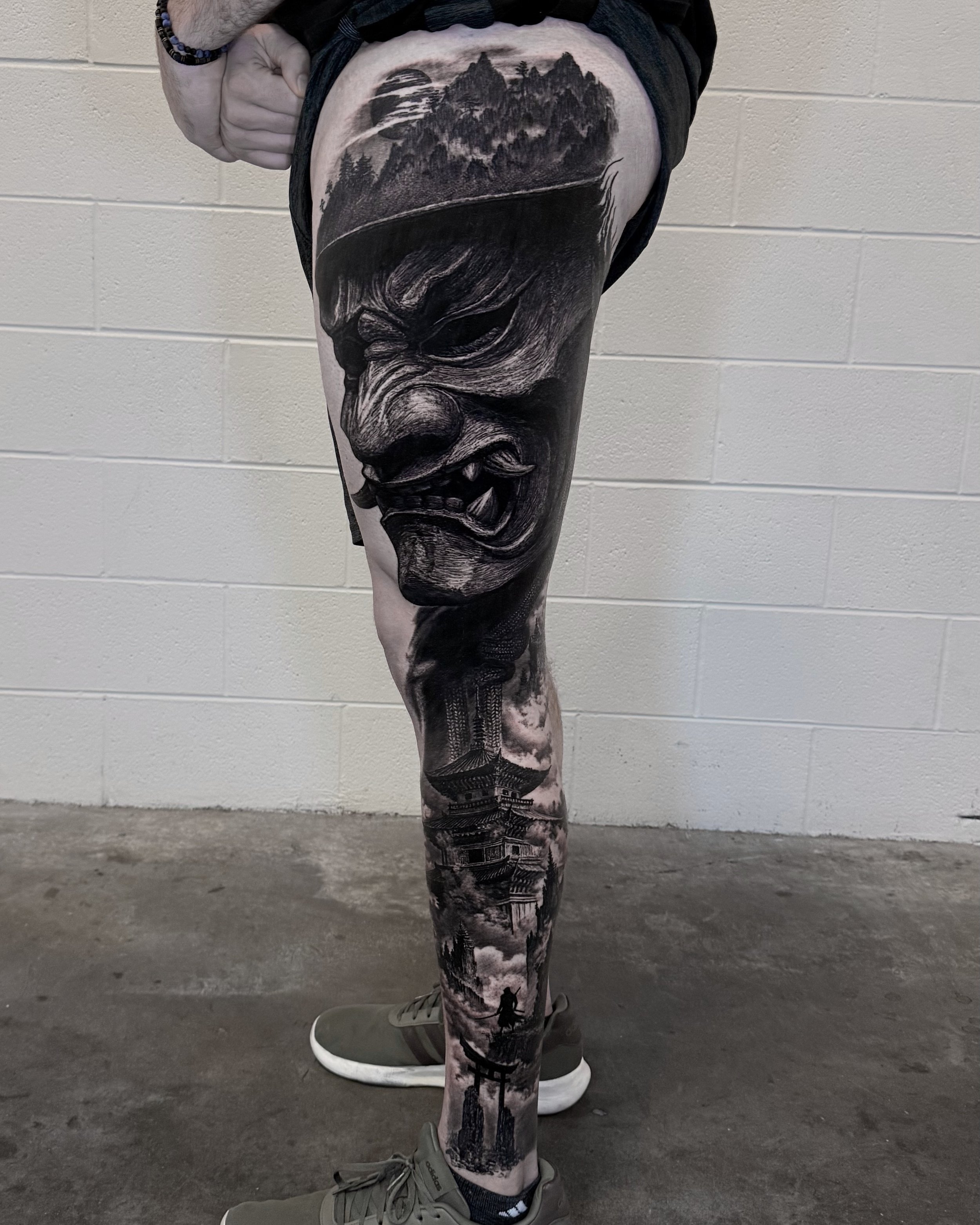 Samurai mask full leg sleeve realism tattoo by Etgar Oak