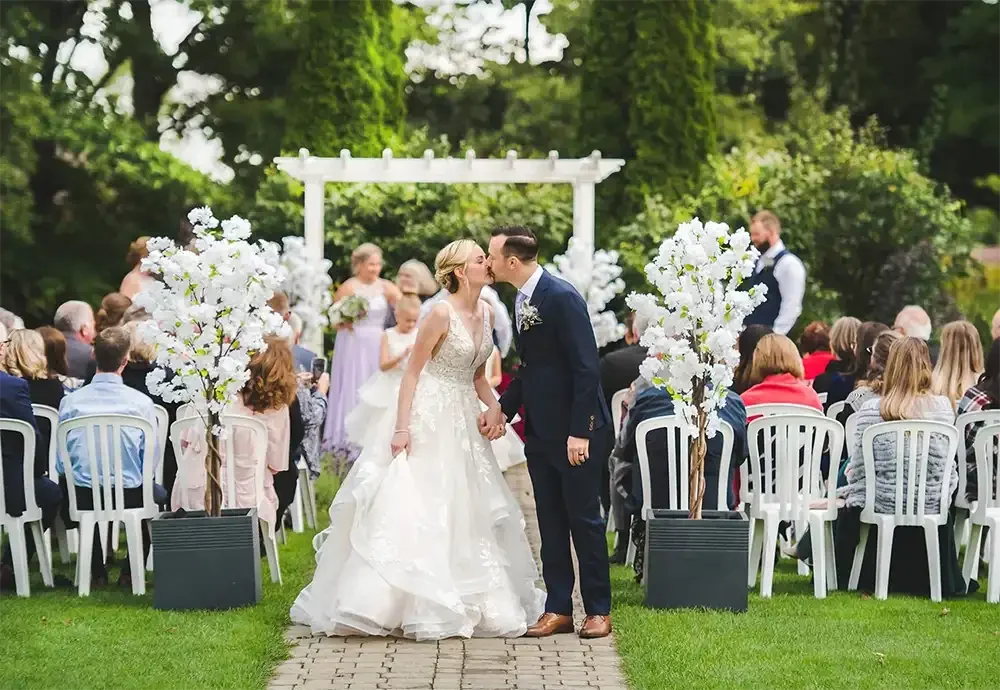 Wedding Photographers in Barrie Ontario