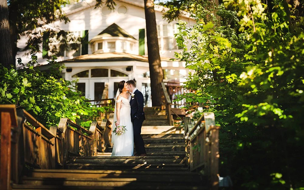 Sherwood Inn staircase photo