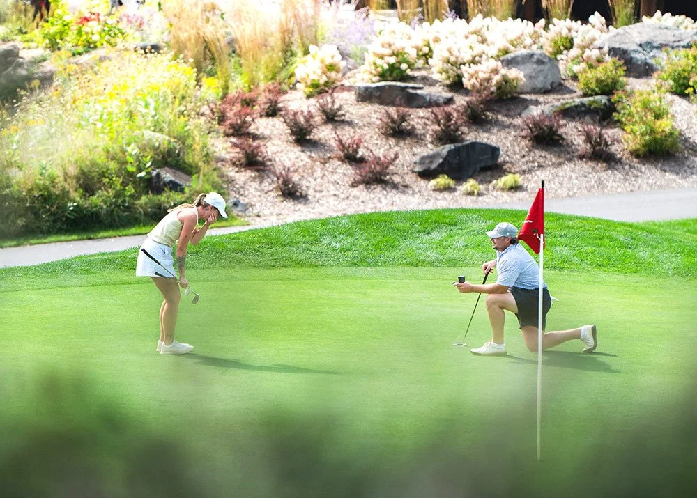Manitou Ridge surprise proposal on the 18th hole