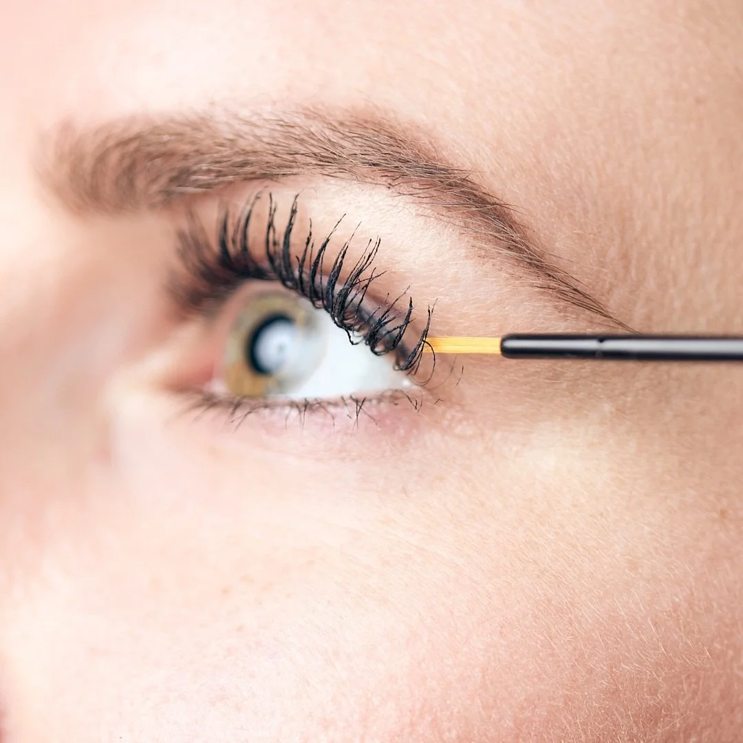 RevitaLash is ontwikkeld om de conditie van je wimpers te verbeteren.
Sterker, voller en gezonder bij consistent gebruik.
Nu verkrijgbaar in de salon.