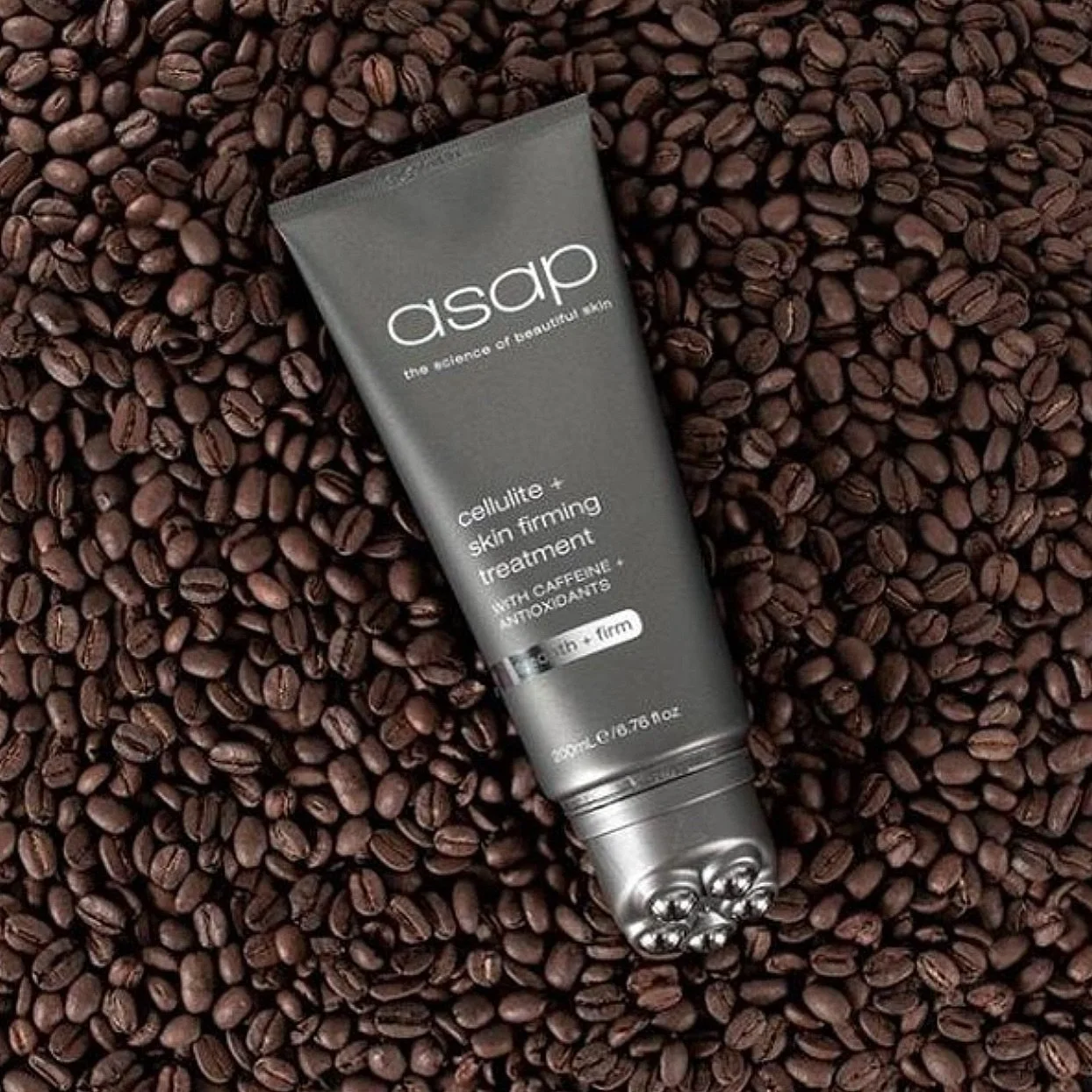 Cellulite Skin Firming Treatment &ndash; ASAP
Verstevigt de huid, verbetert de structuur en ondersteunt een gladder silhouet.