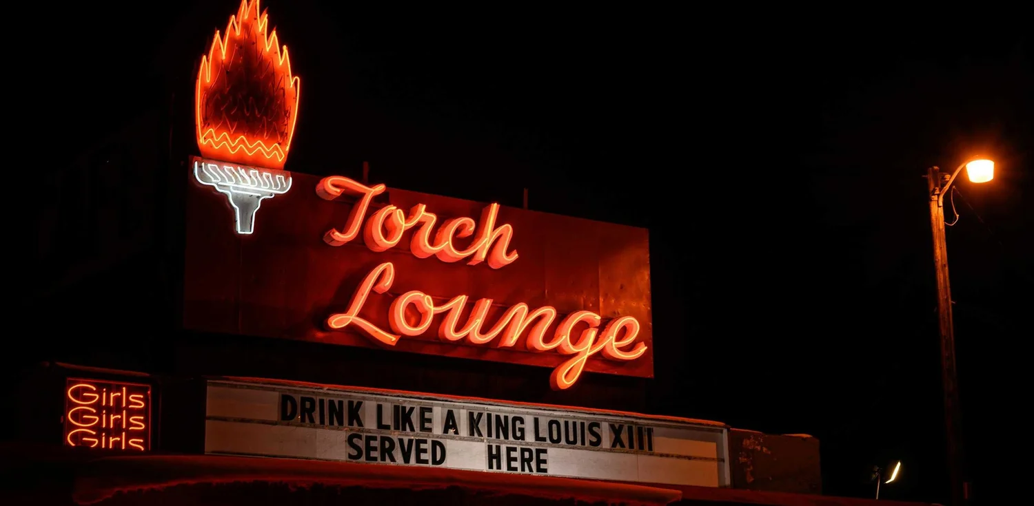 Am Using Bar Signs Top 10 Memorable Bar Signs Across the Country | GS Draft