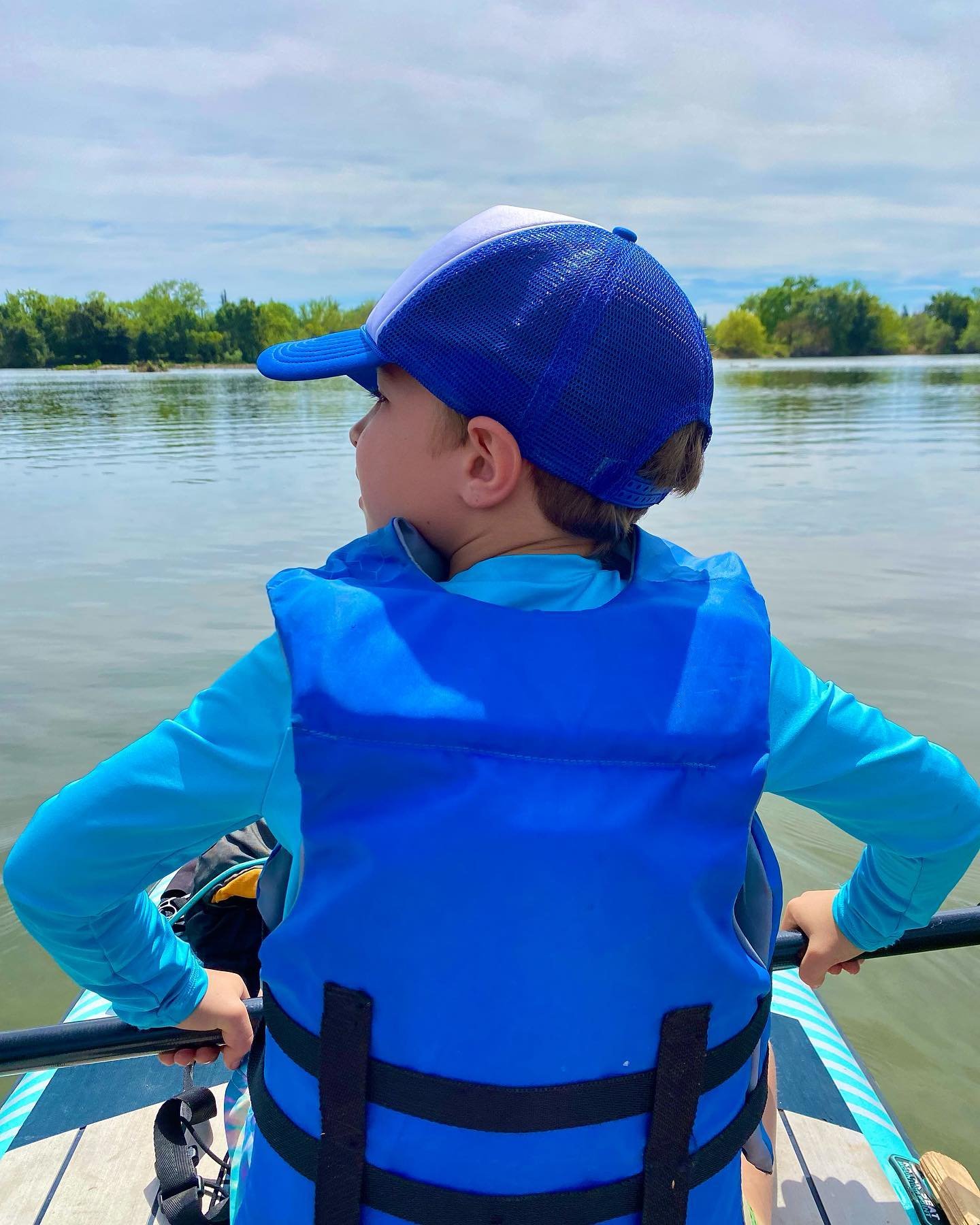 🌎Raising the next generation to be fluent in the outdoors is vital to the health of our planet. When we appreciate nature, we want to do more to protect it.

🤸🏽&zwj;♂️Celebrate Earth Week by taking the kiddos outside. And don&rsquo;t forget the sn