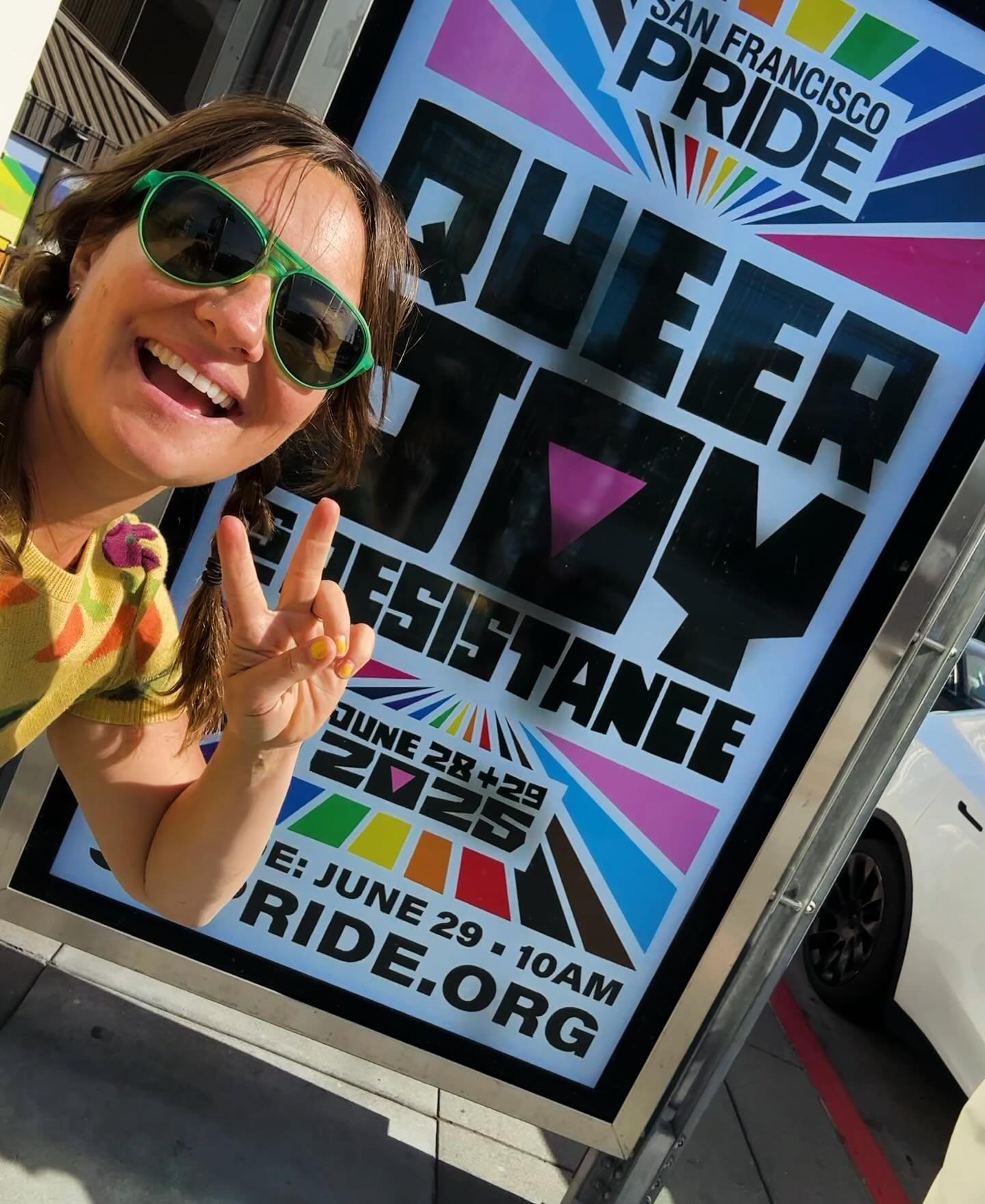 🏳️&zwj;🌈He did it again, @greg_traverso creating art and community simultaneously.

🌈 So incredibly proud that the mastermind behind the design and logo of Mildly Scenic has infused #sfpride with his joy and color this year. That&rsquo;s right &md
