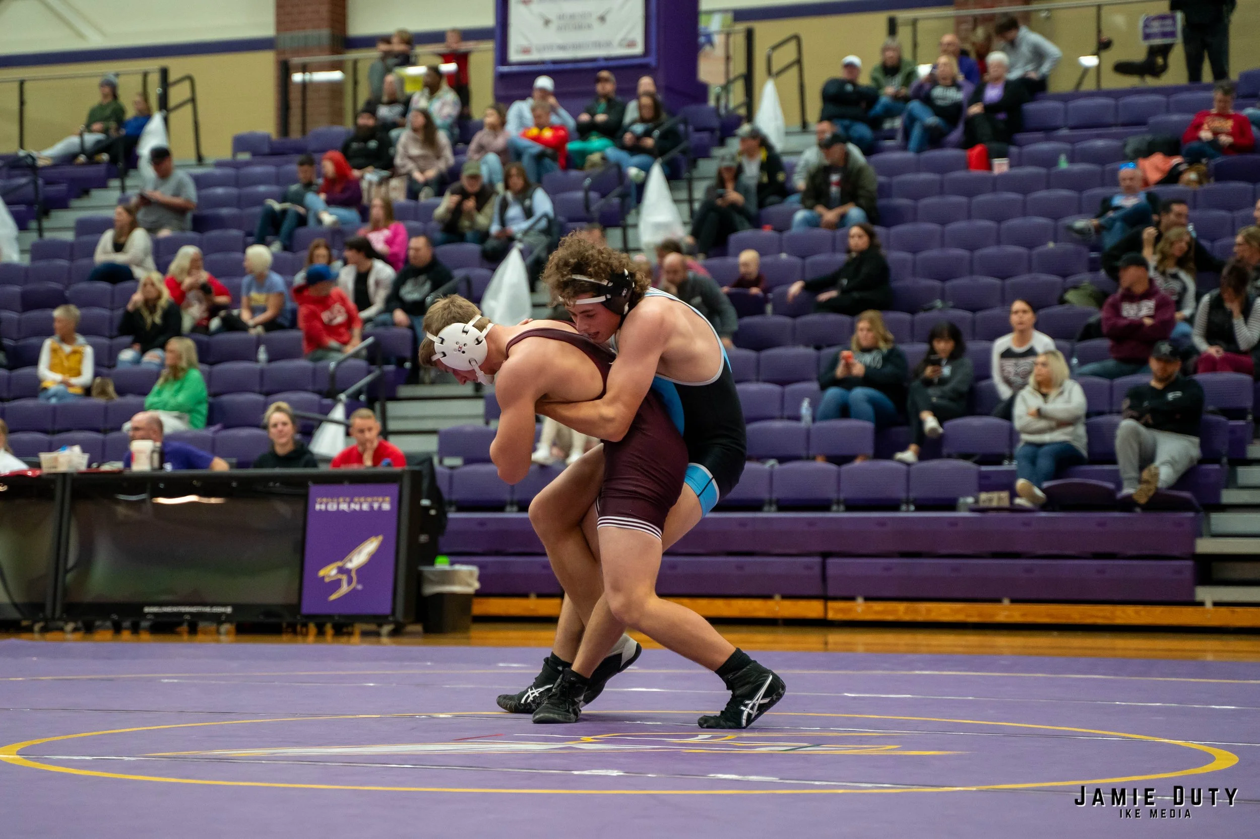 Wrestling 12-14-22.jpg