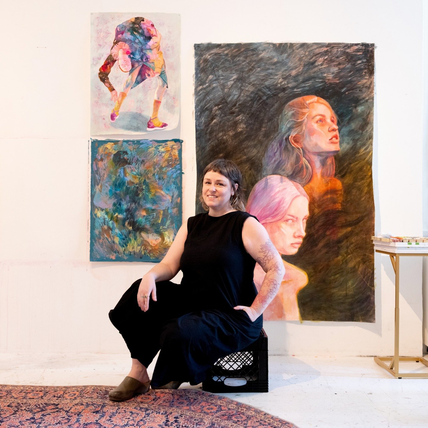 The lovely Katie Shapiro took my photo in my studio. ❤️
Nice to see several of the new works together 🔥
.
@katieshapiroportraits