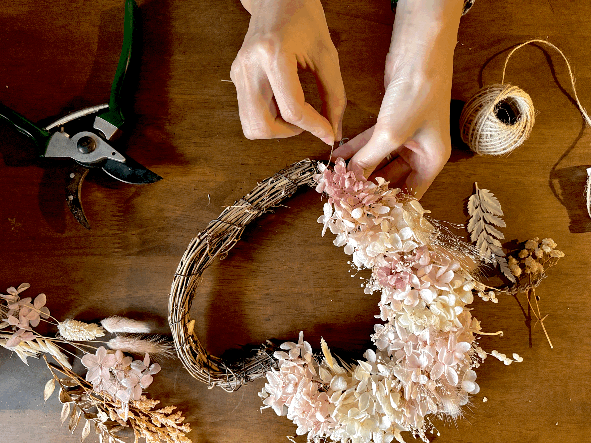 🎁 Why Choose Handmade Gifts?