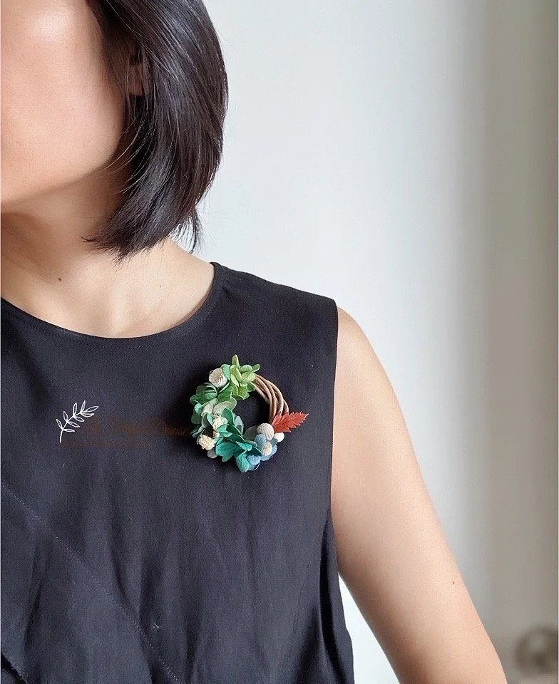 Magnetic Preserved Flower Brooch – Handmade Botanical Floral Jewelry - Mother's Day gift