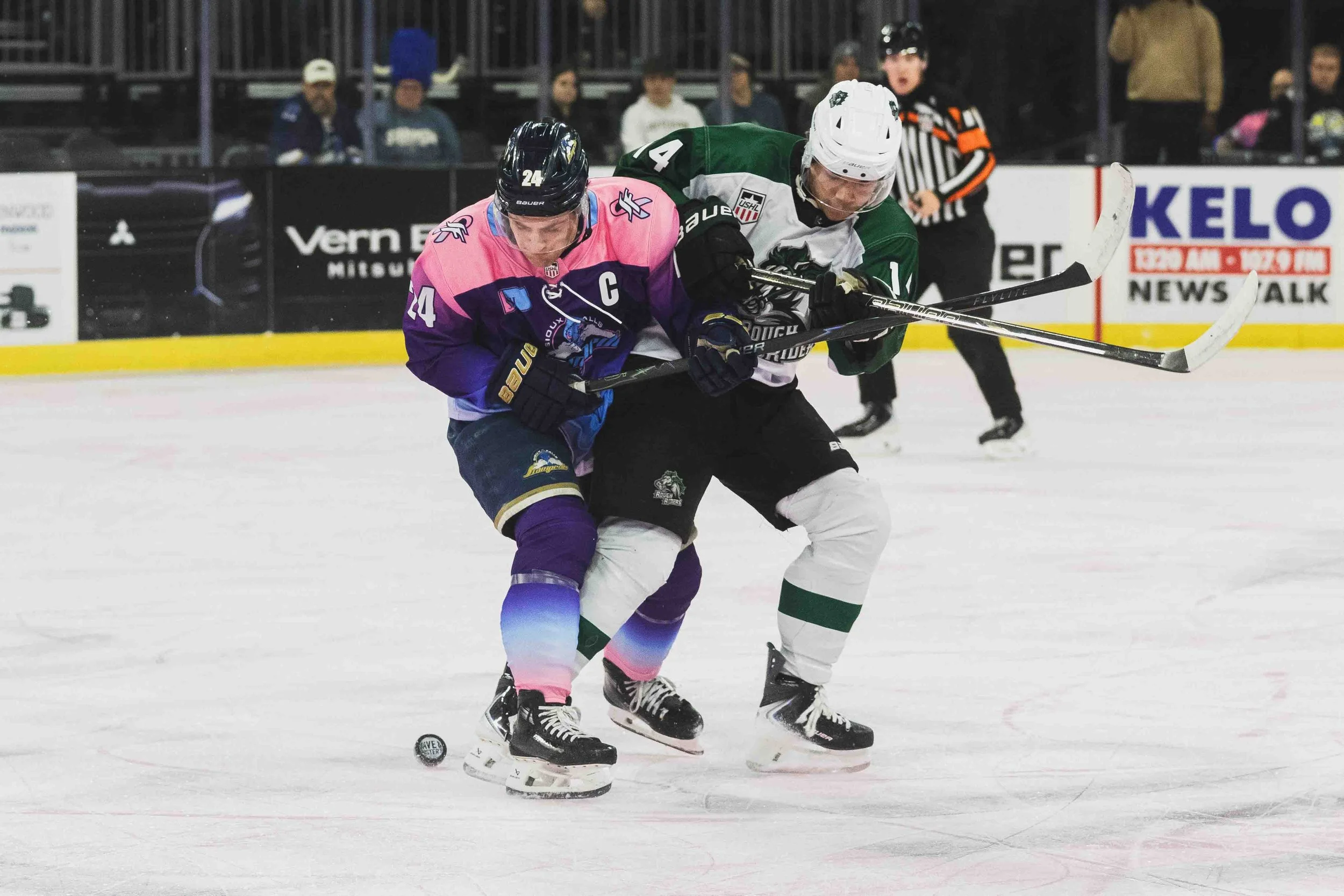 12-13-25StampedevsCedarRapids(pink)-82.jpg