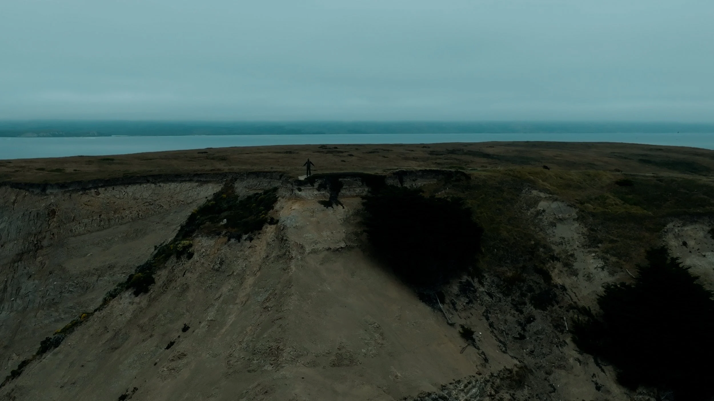 CASTAWAY Still _4.jpg