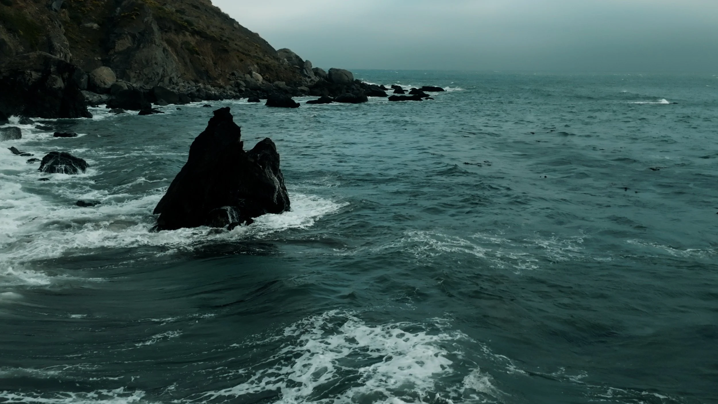 CASTAWAY Still _5.jpg