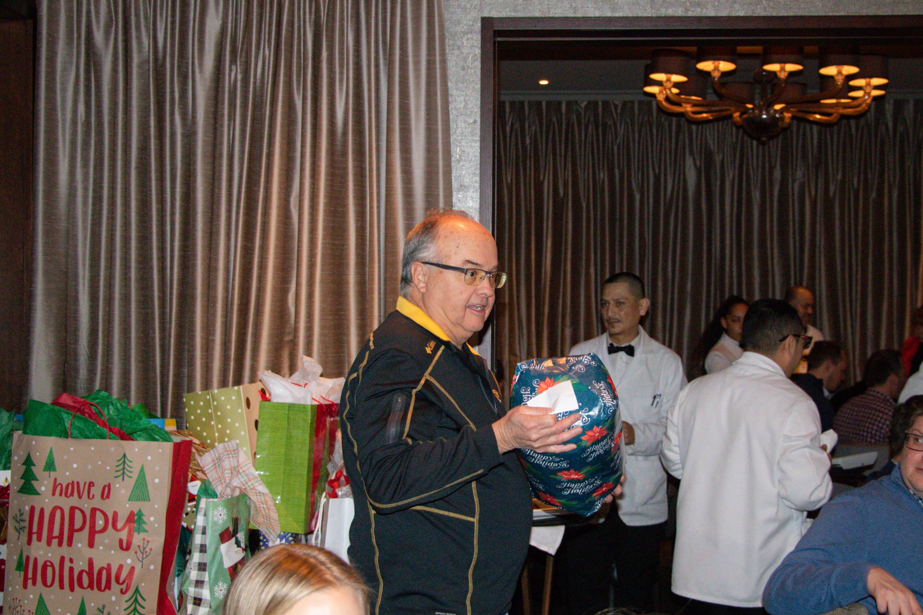 Holiday Party -3.jpg