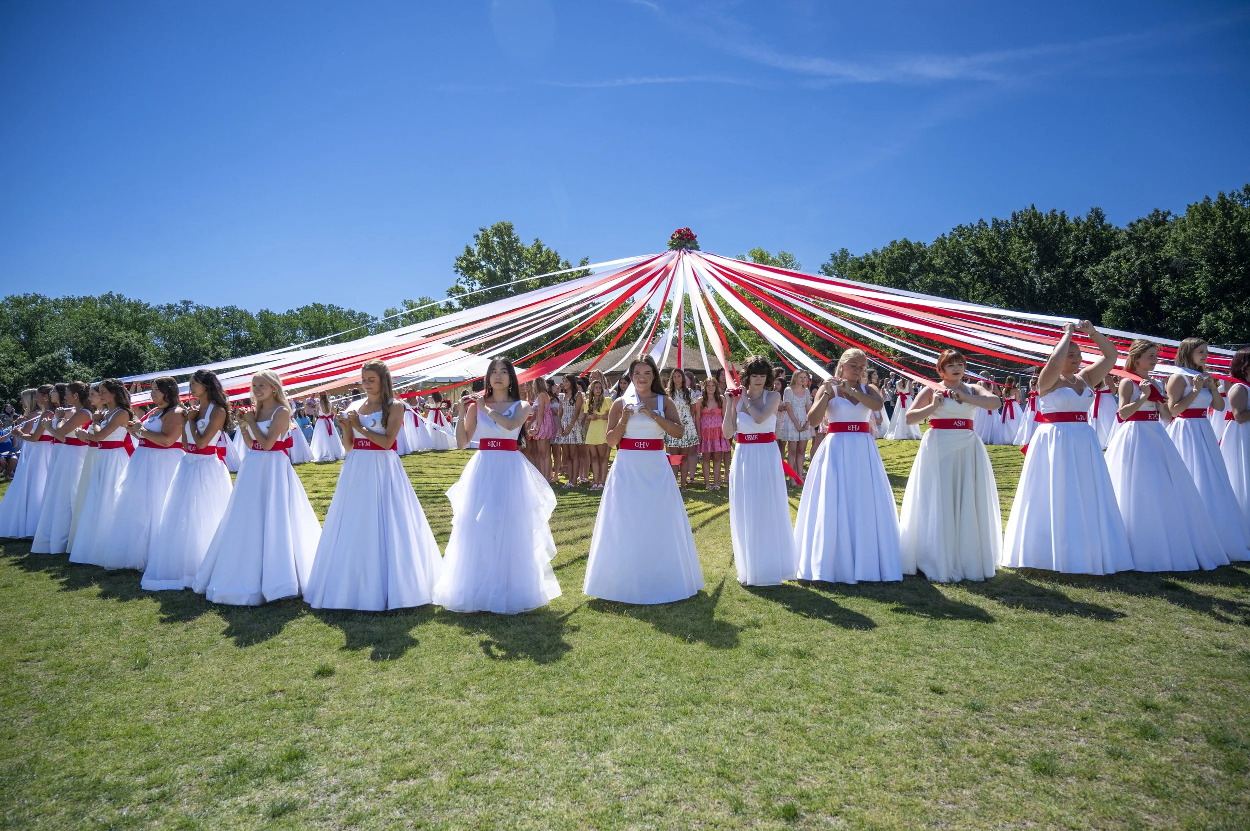 2026 Viz Maypole146.JPG
