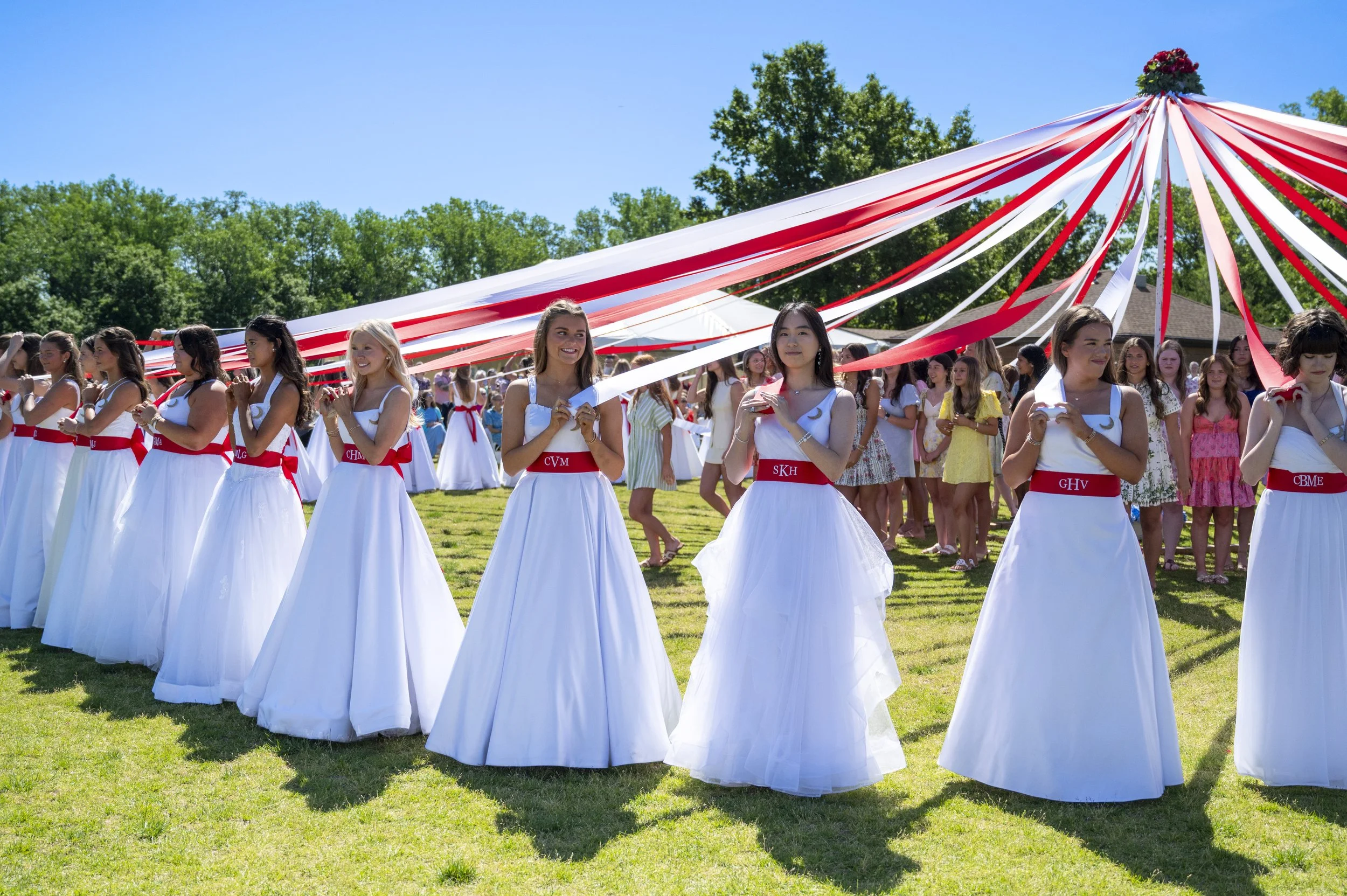 2026 Viz Maypole148.JPG
