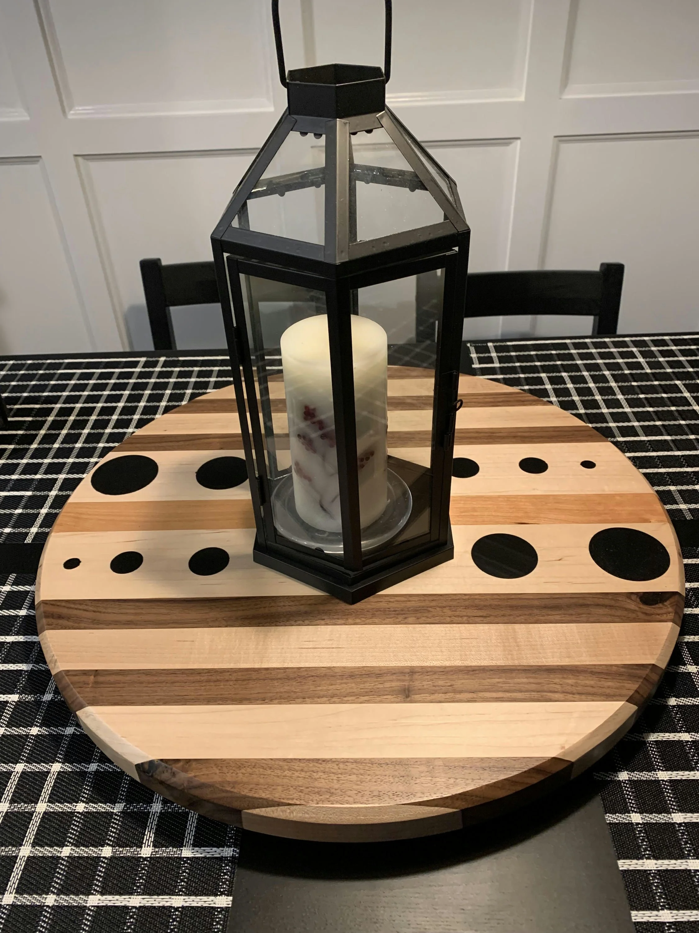 Jonathan Remer  Jonathan Remer & Erin Maghran live in Saugus MA.  In their free time they love woodworking and creating unique and fun home goods that are both functional and beautiful.    