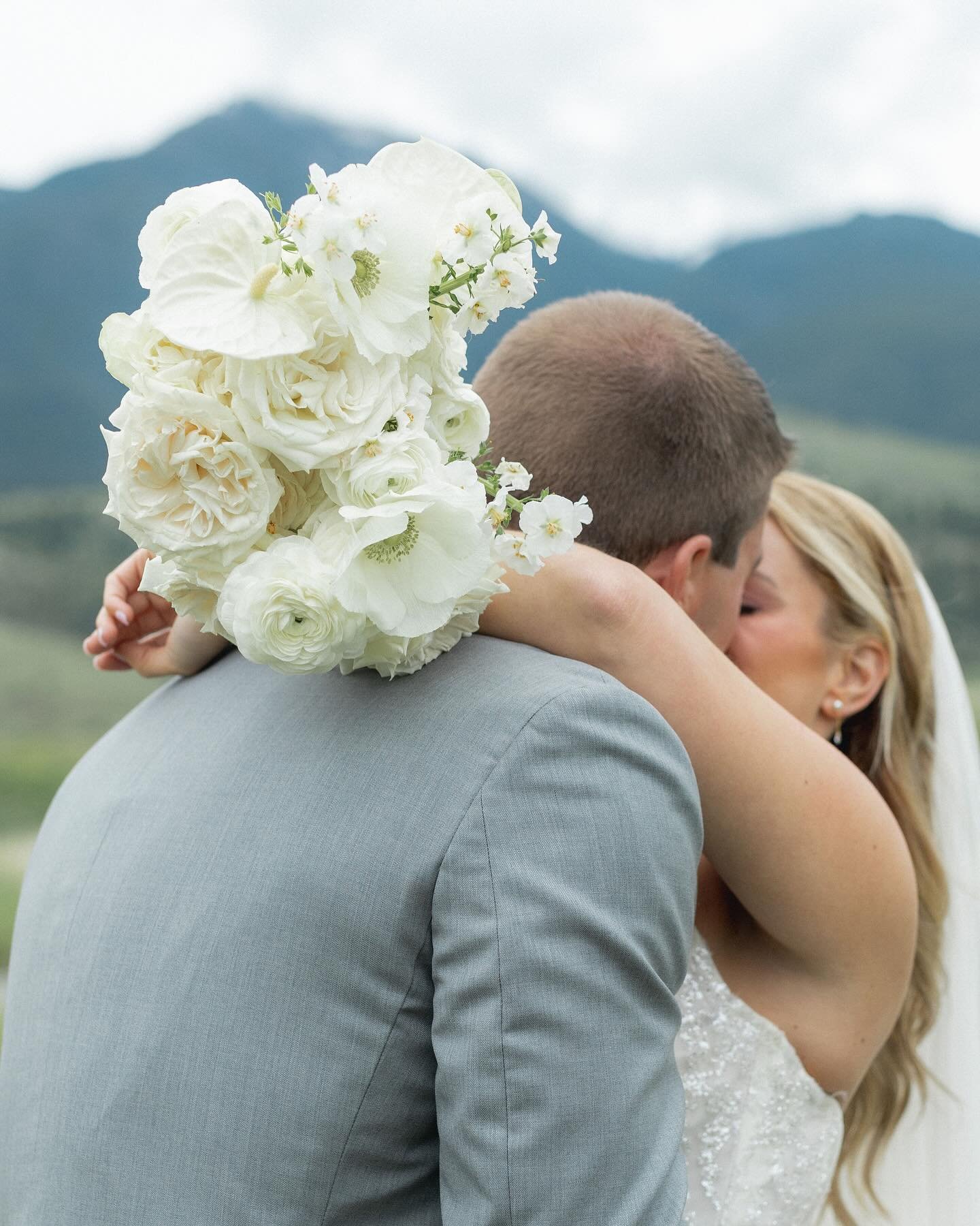 White on white is so chic! Every detail of this wedding was thoughtful and works without being boring because of the amazing details and the bounty of contrasting textures. Smooth with the rough, tropical with mountain, high and low. The details brin