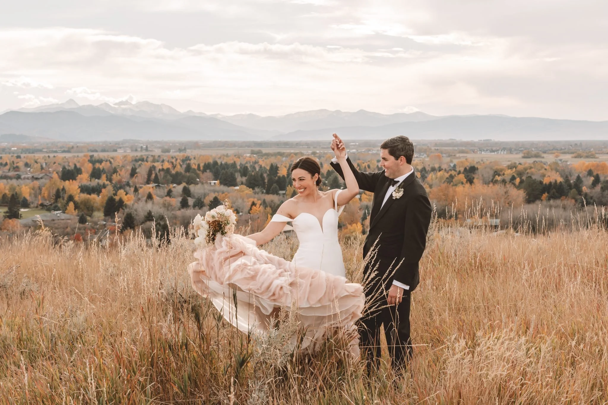 Bozeman Montana Wedding Flowers fall mountain wedding bouquet