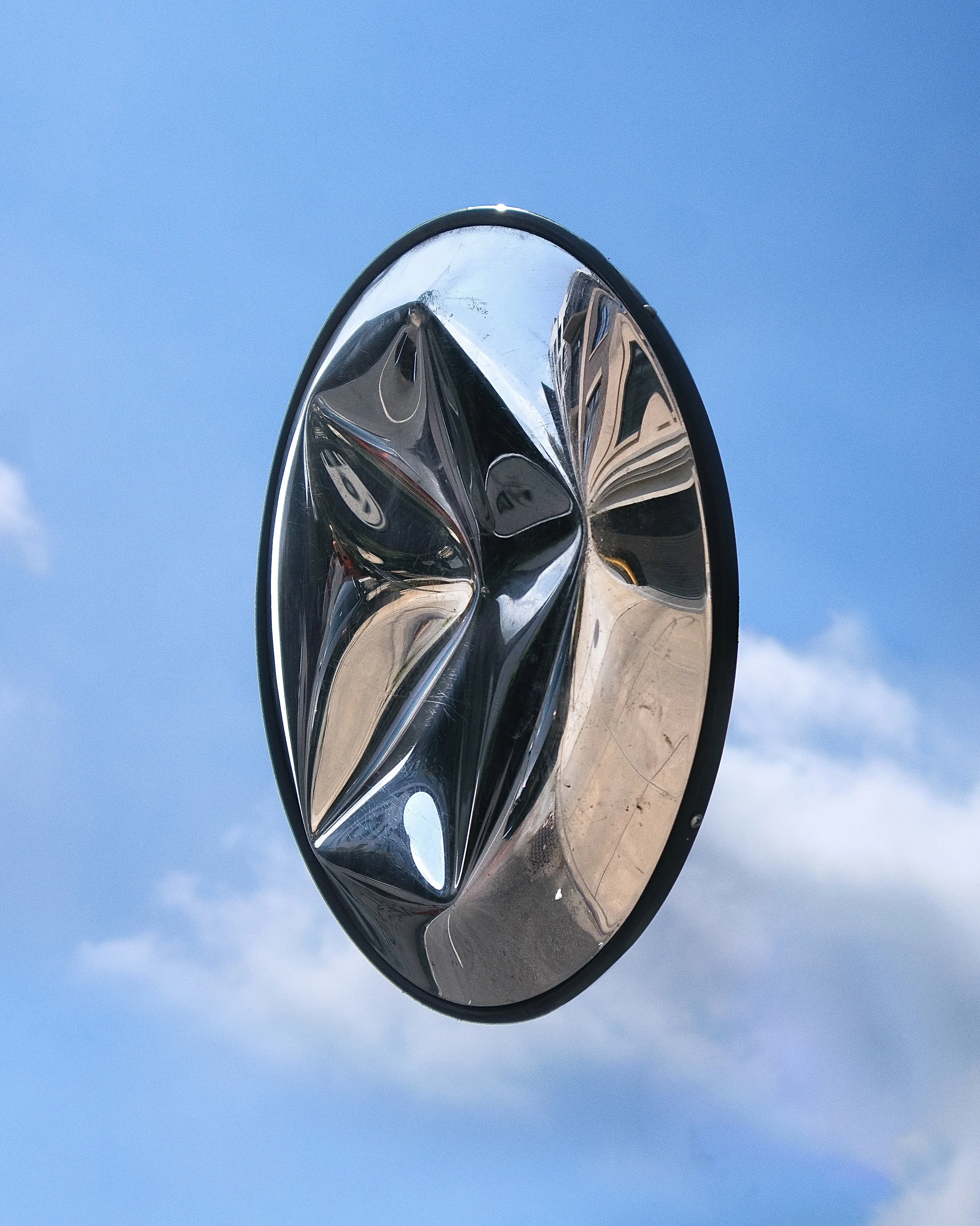 KevinGutoskey_Mirror_01.jpg