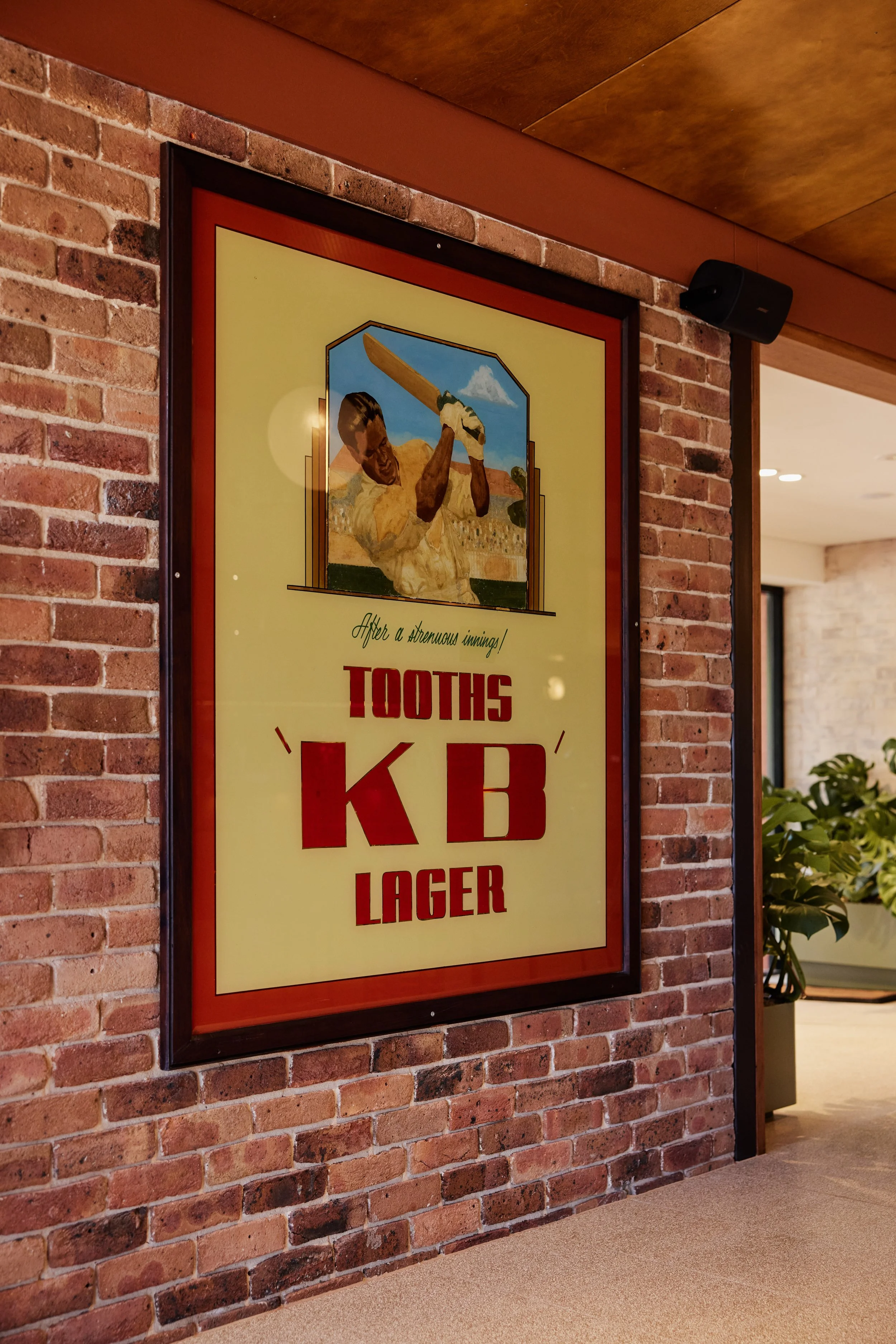 Australian_Hotel_060.jpg
