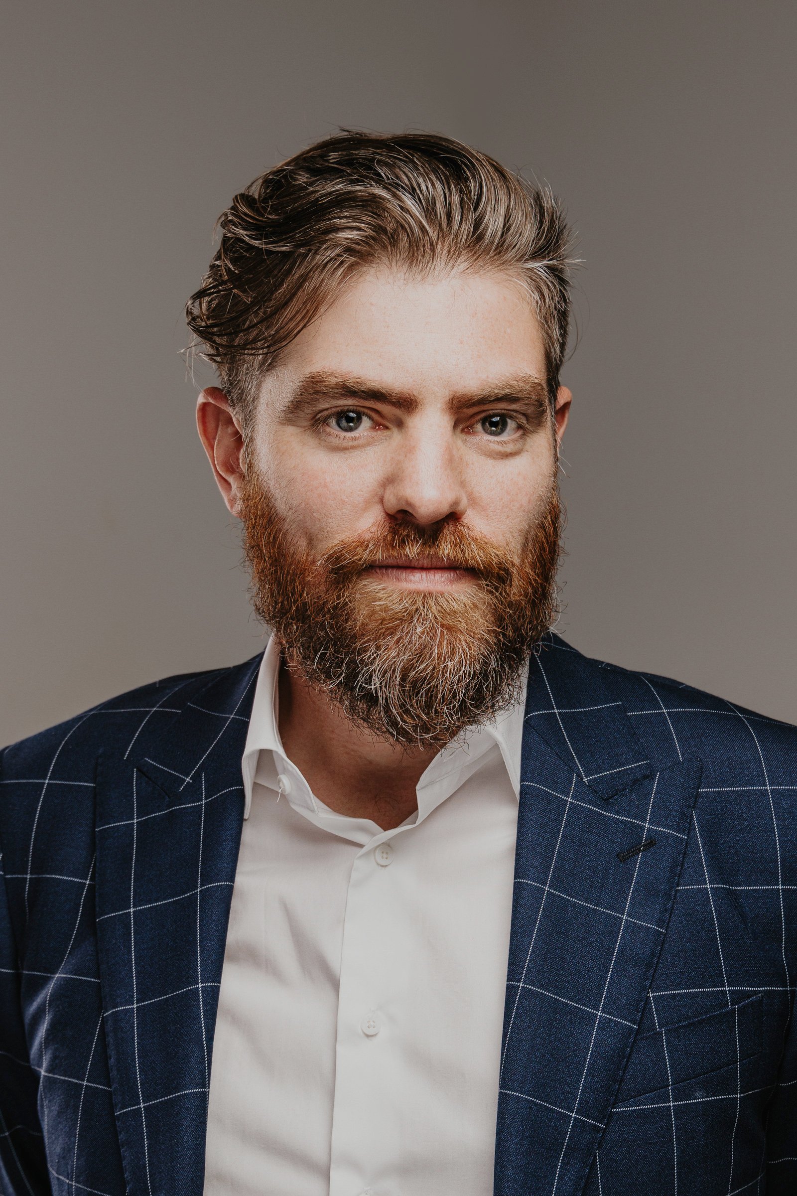 Moom-Headshot-278-Edit.jpg