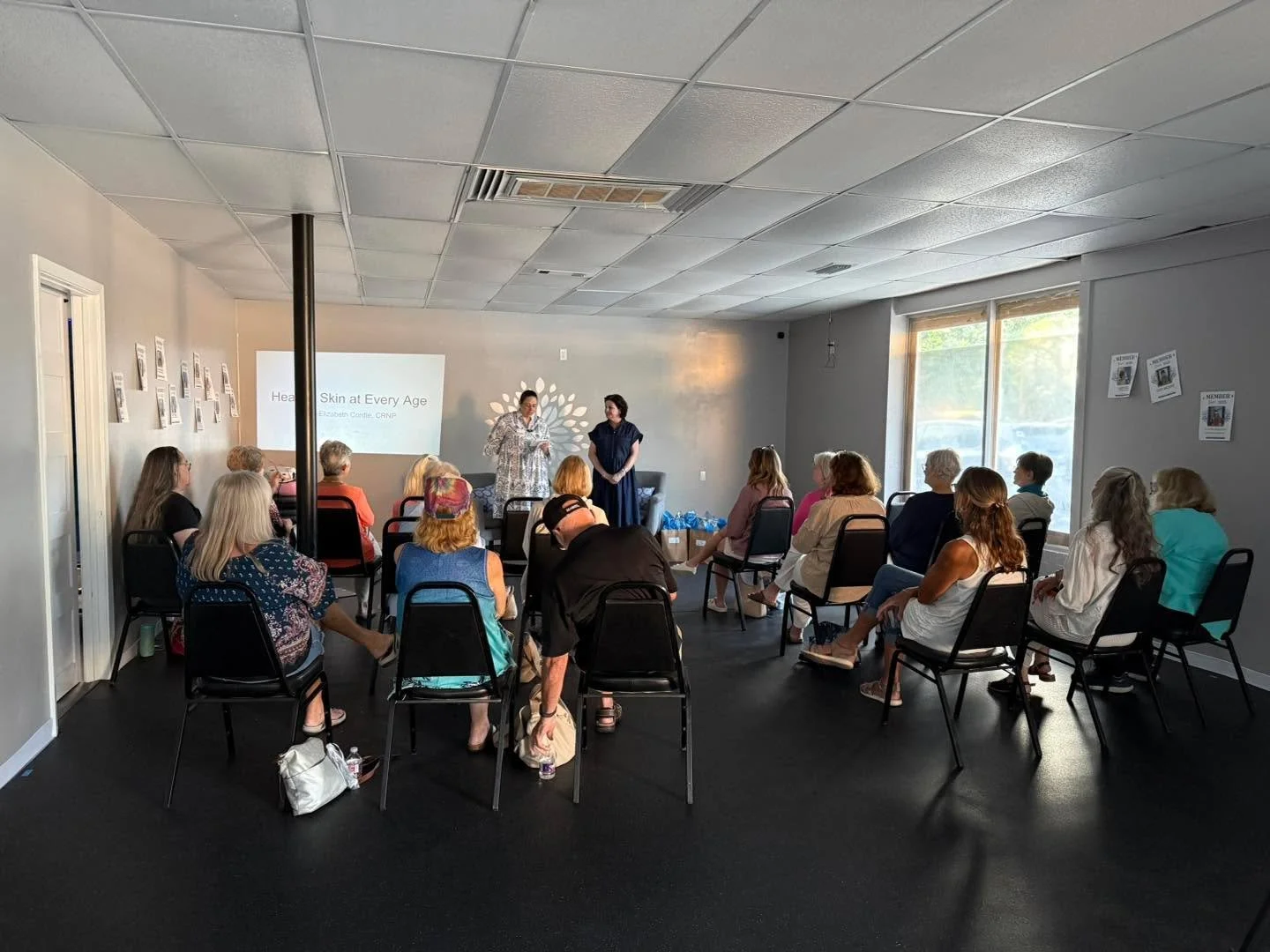 We have a full house tonight! Mary-Elizabeth Cordle is sharing lots of great information with us! 

Couldn&rsquo;t make it tonight, but have a question? Comment your question below and we will ask her for you!