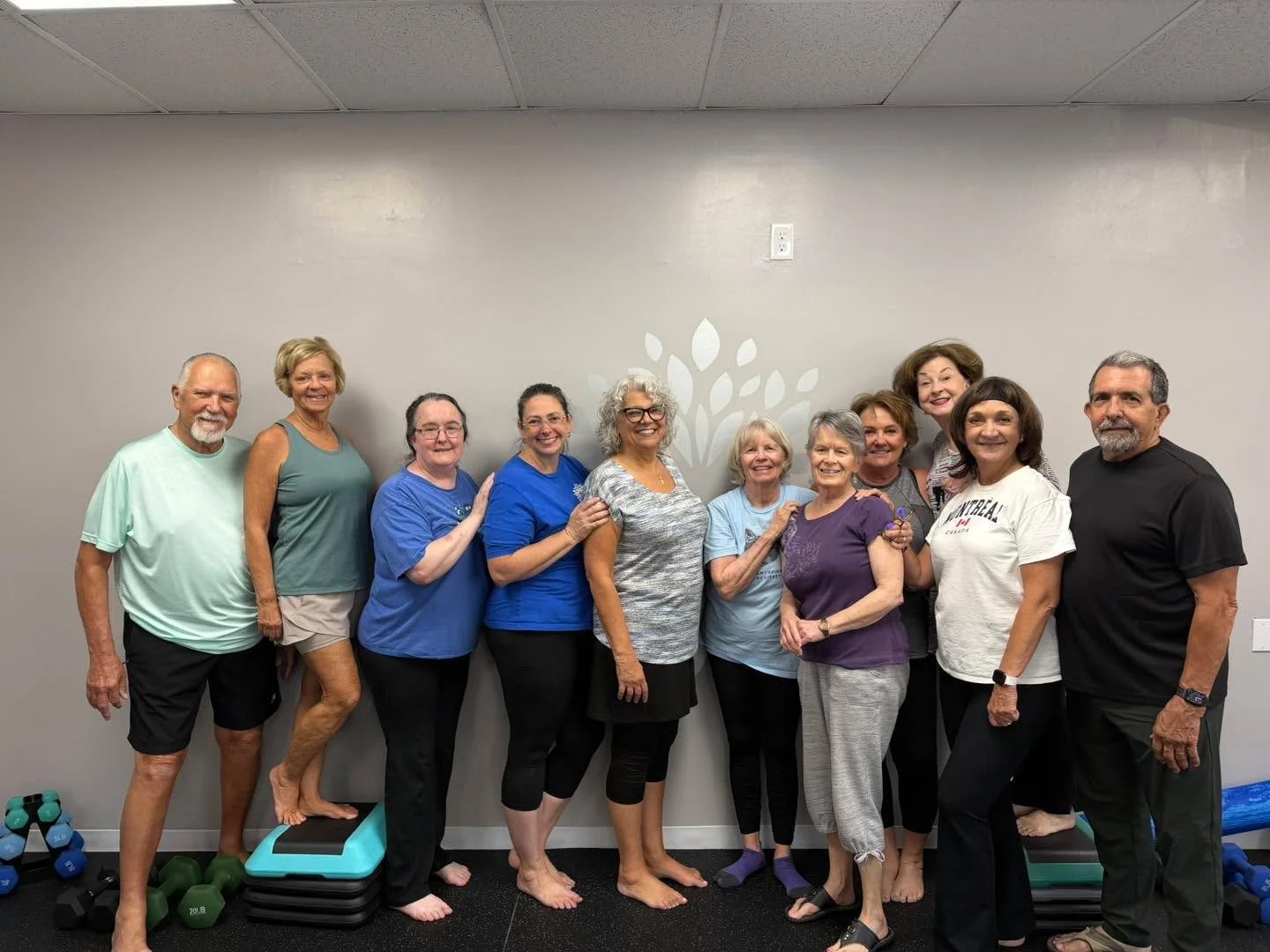 The 1PM crew decided to show up today 😄👏

They&rsquo;re usually off on vacation, in the garden, or out living their best life... but when they do come together, it&rsquo;s always a great class!

We love a full room, good energy, and everyone moving
