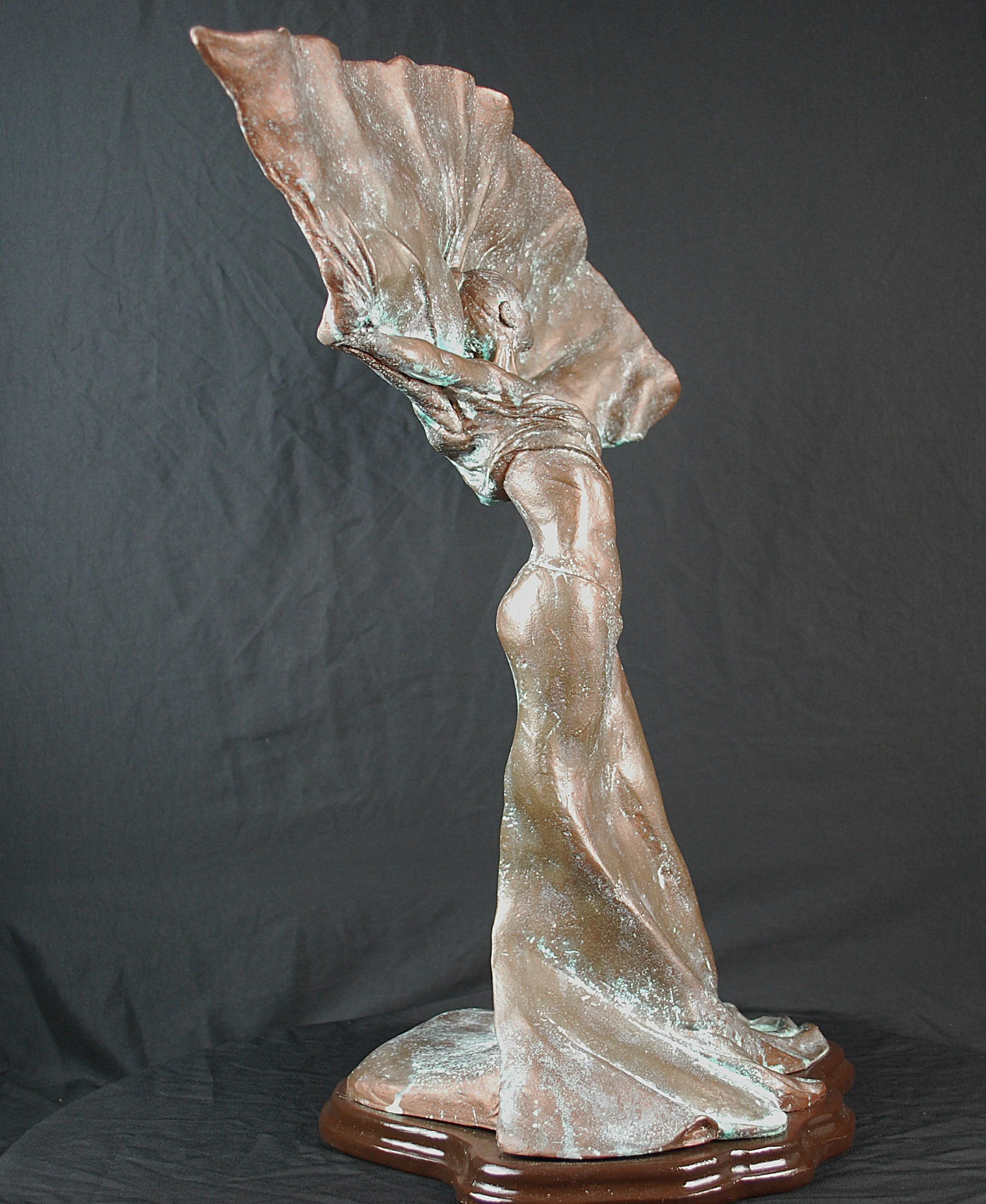 Flourish sculpture by Sharon Cruson, copper-infused figurative sculpture with sweeping fan-like form
