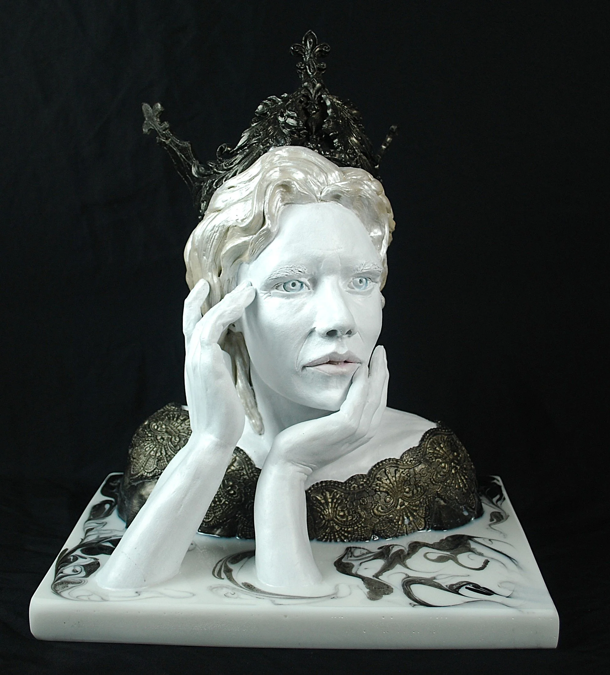 Crowned Reflection ceramic sculpture by Sharon Cruson, crowned female portrait with hand-painted details