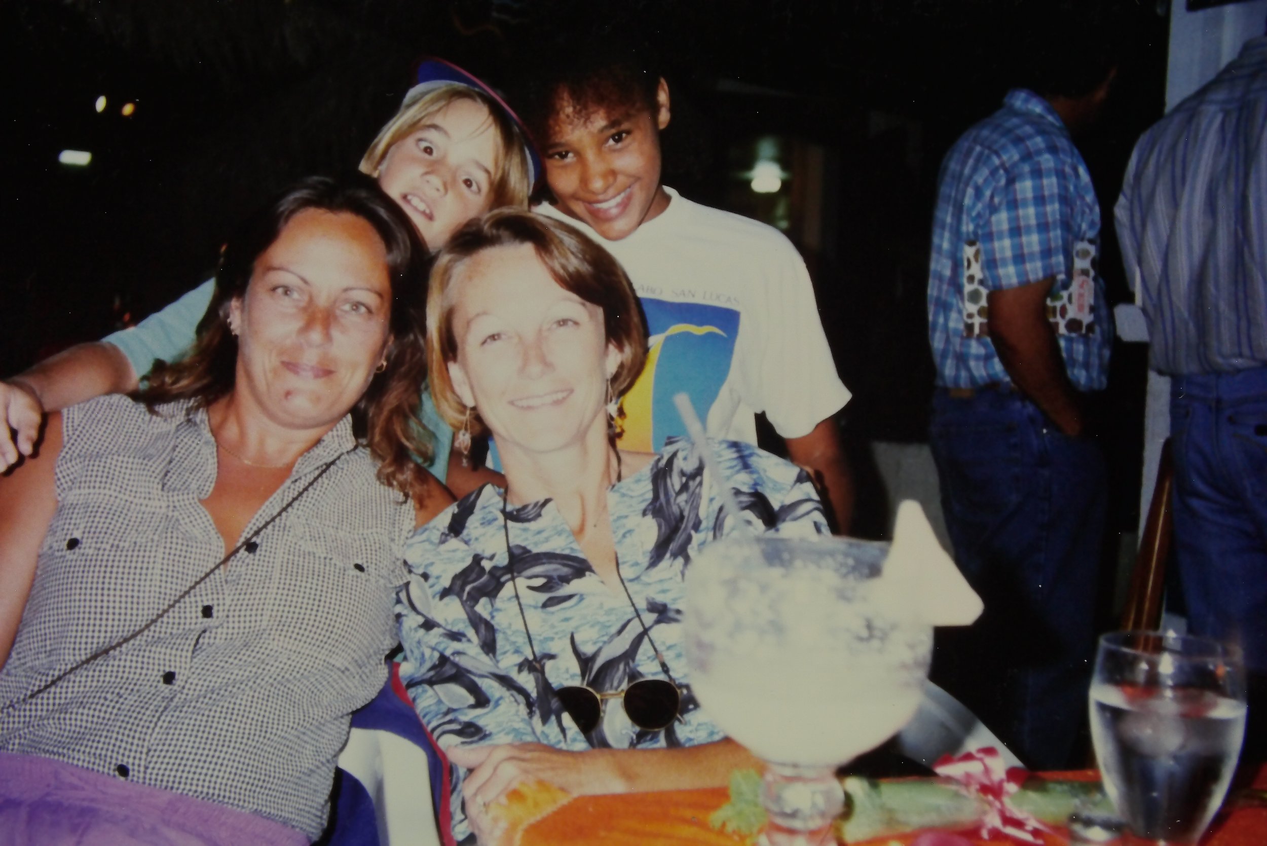 20. 4.96 Susan McGown, Samie, Mom and Sonya in La Paz.JPG