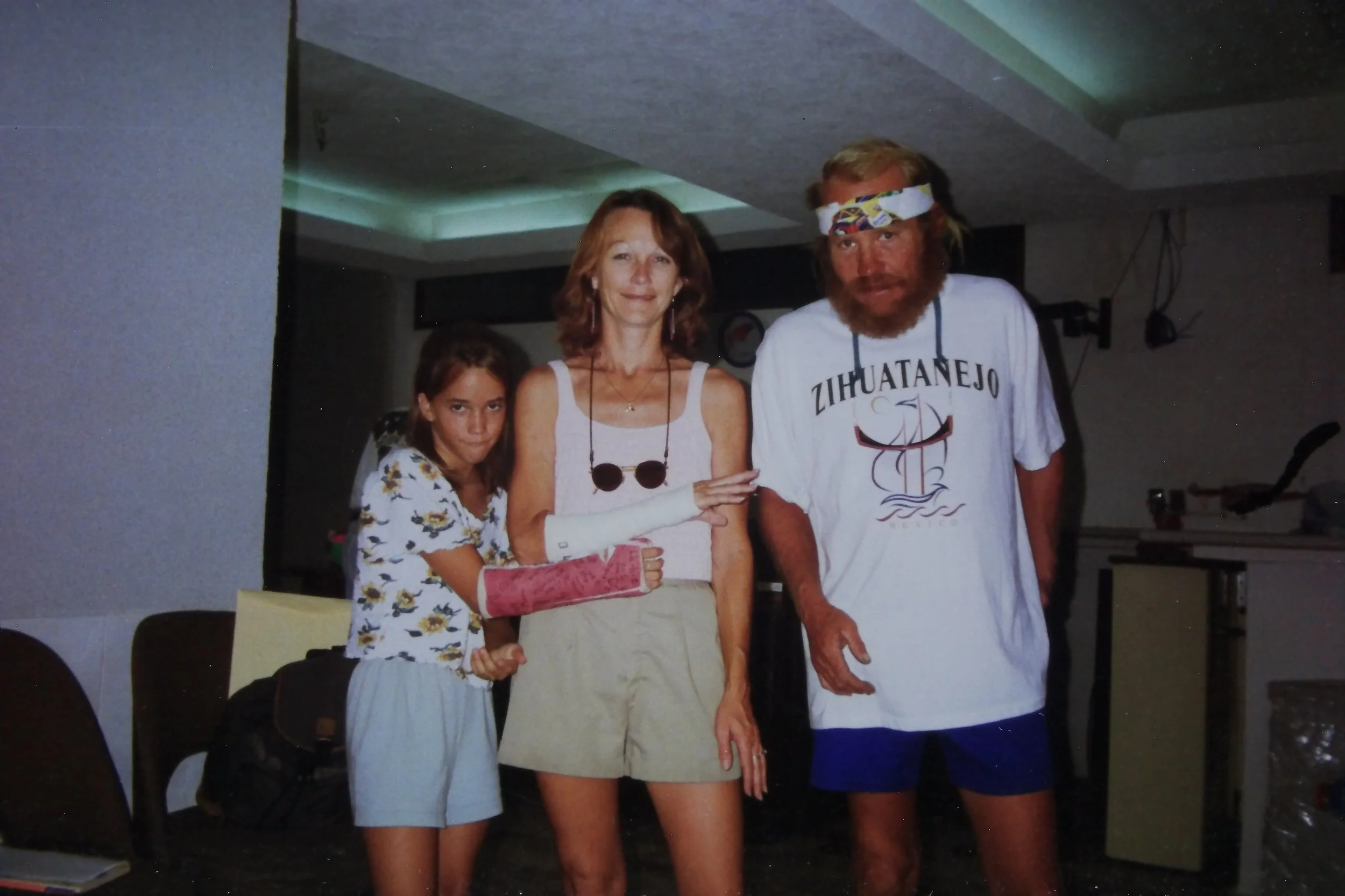 3.26.97 in PV after Mom got her cast off.JPG