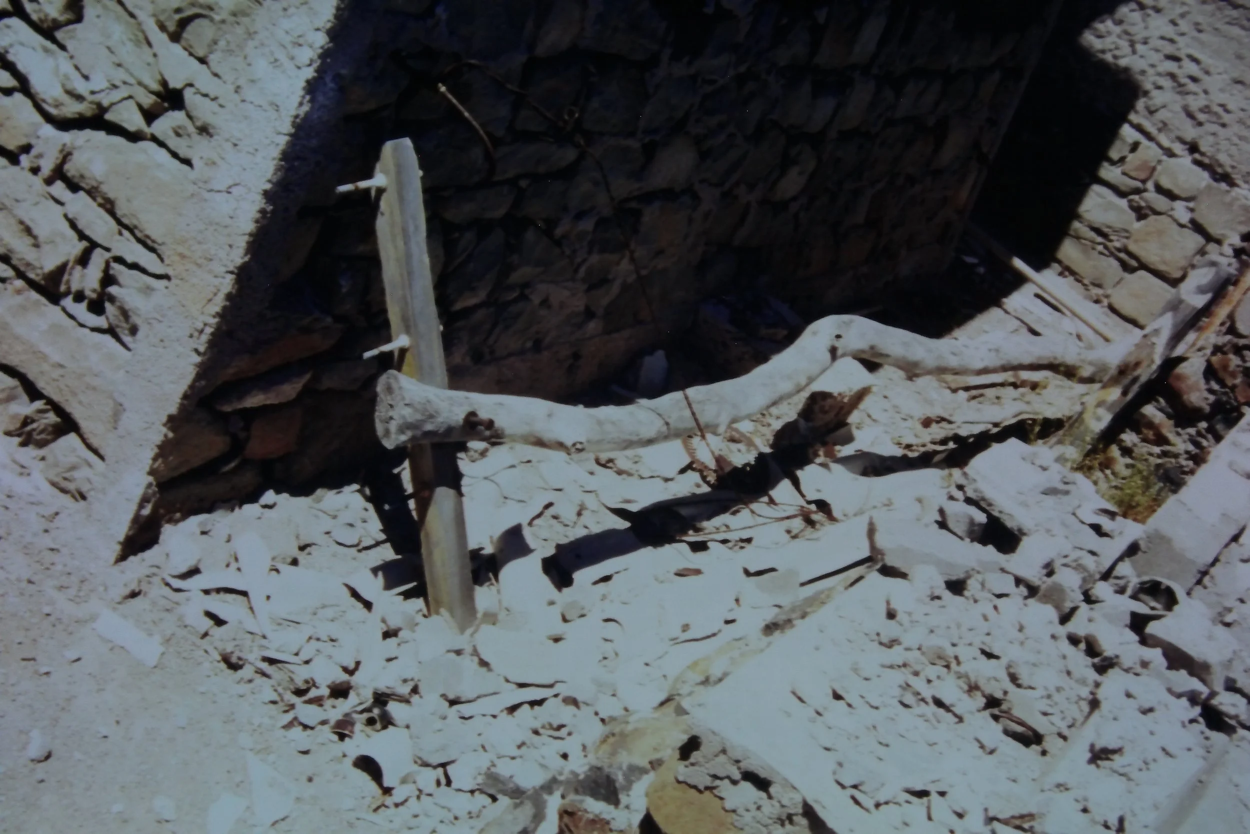 4.98 Power Pole in Ghost Town on Isla Carmen.JPG