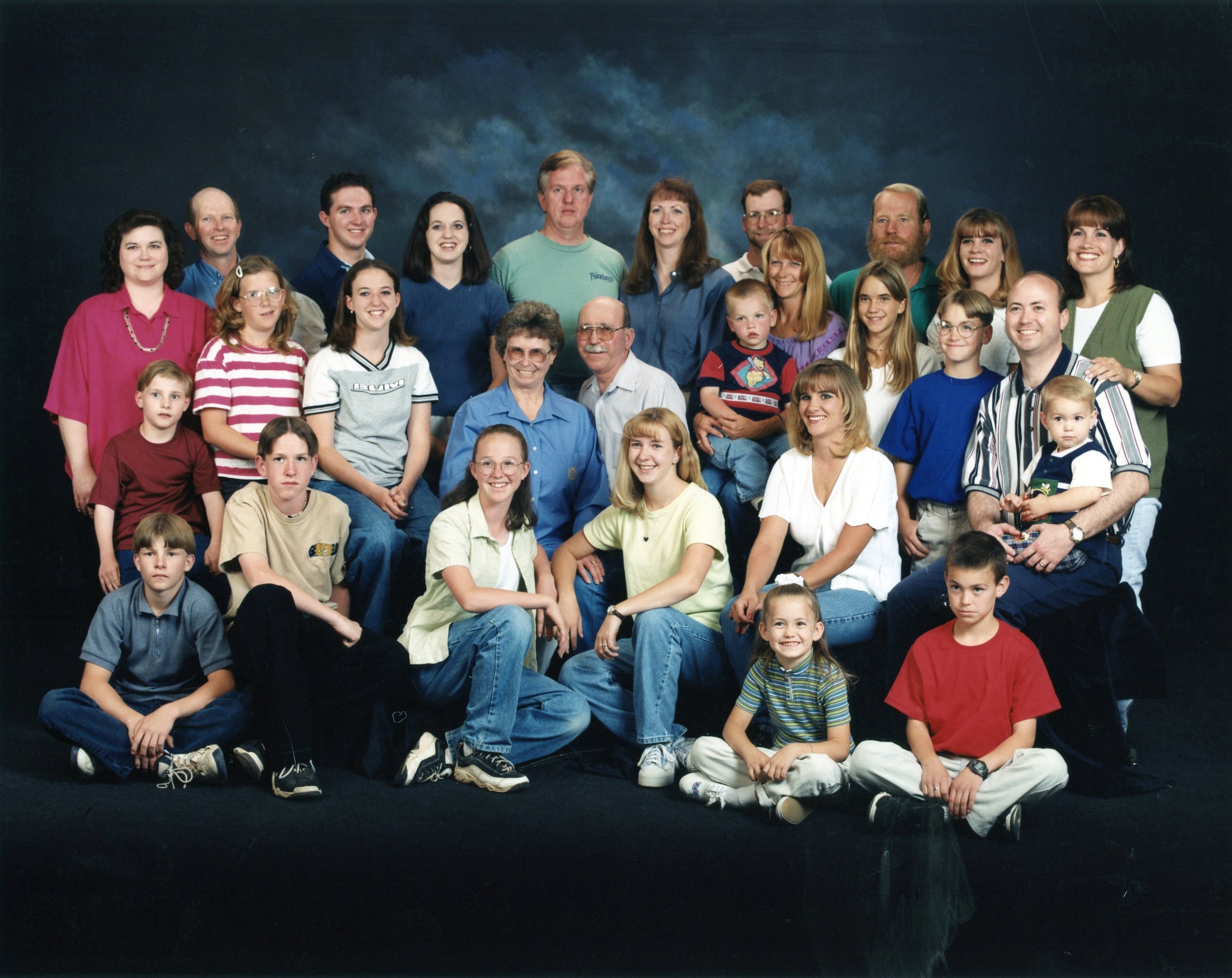 5.41 @MCLFP 1998.05 McLellan Family Picture.jpg