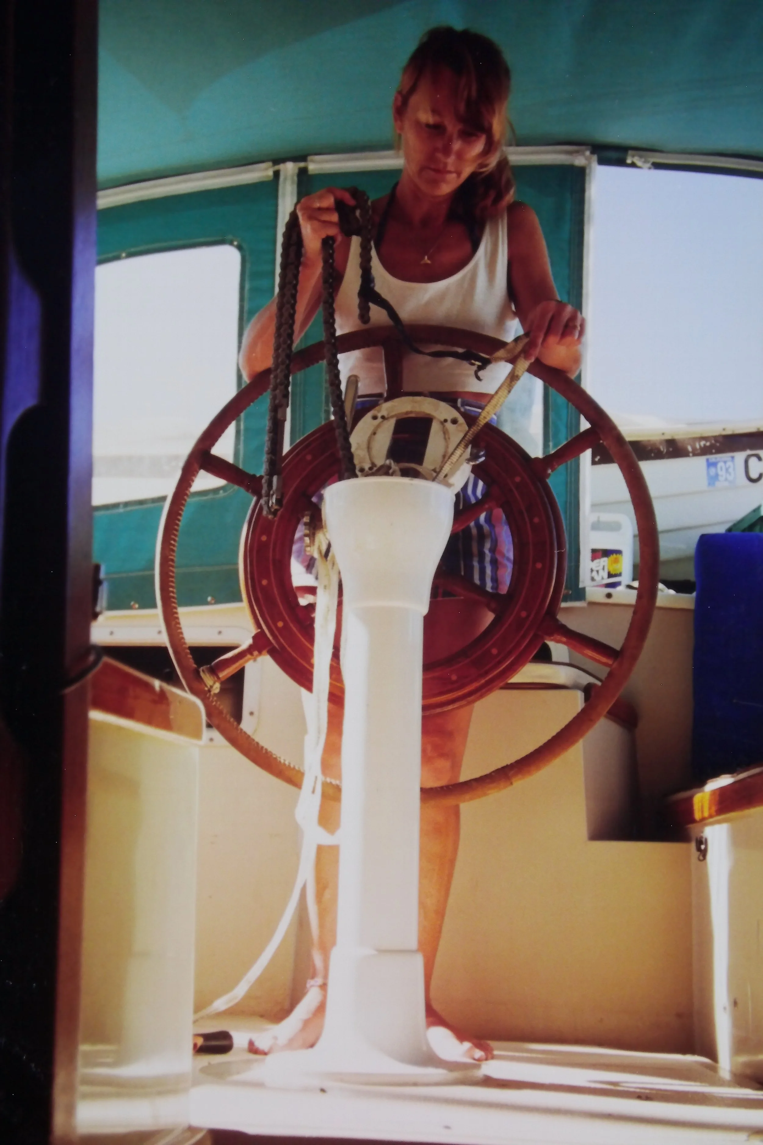11.7.98 Mom helping reassemble.JPG