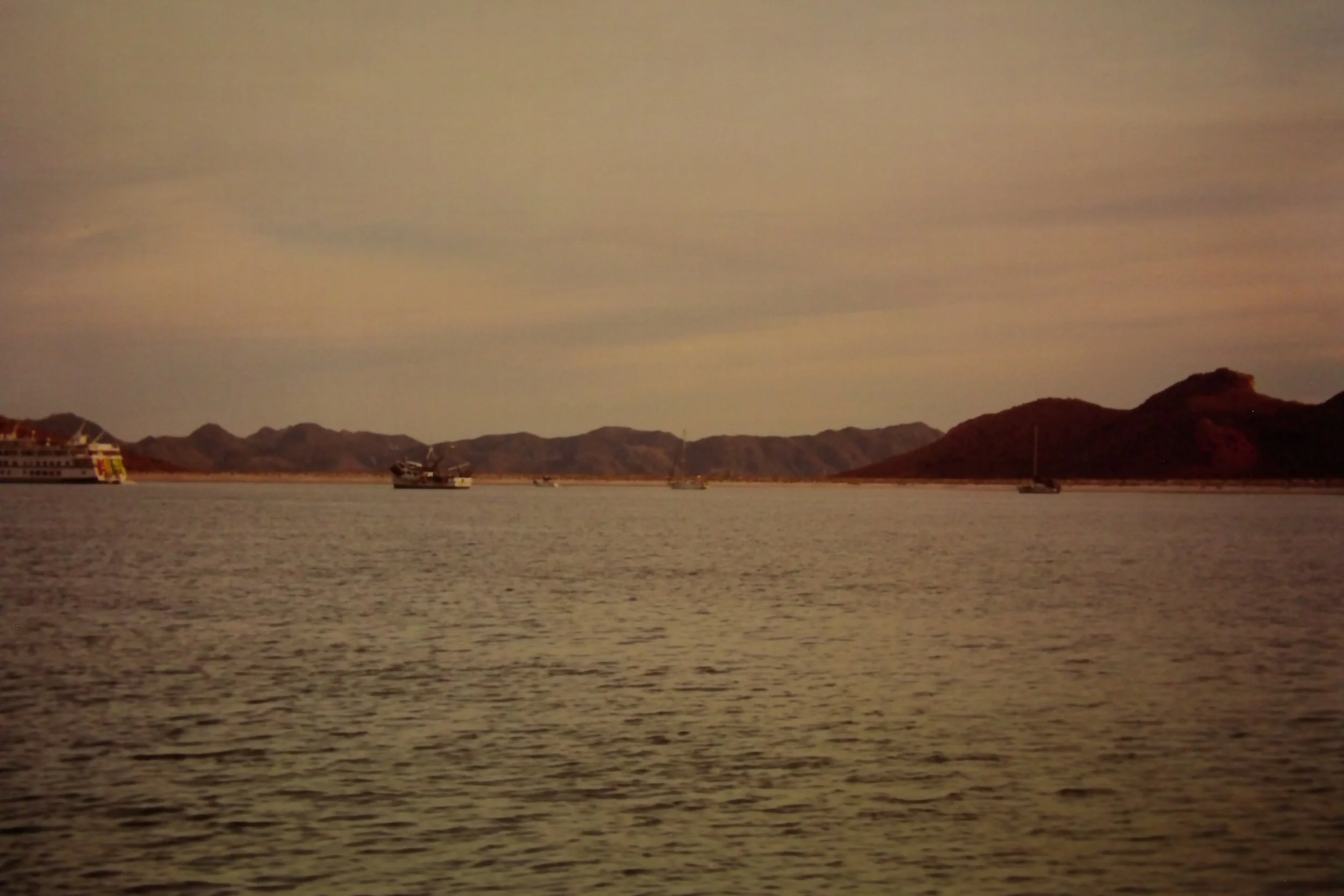 12.17.98 Isla San Fransisco.JPG