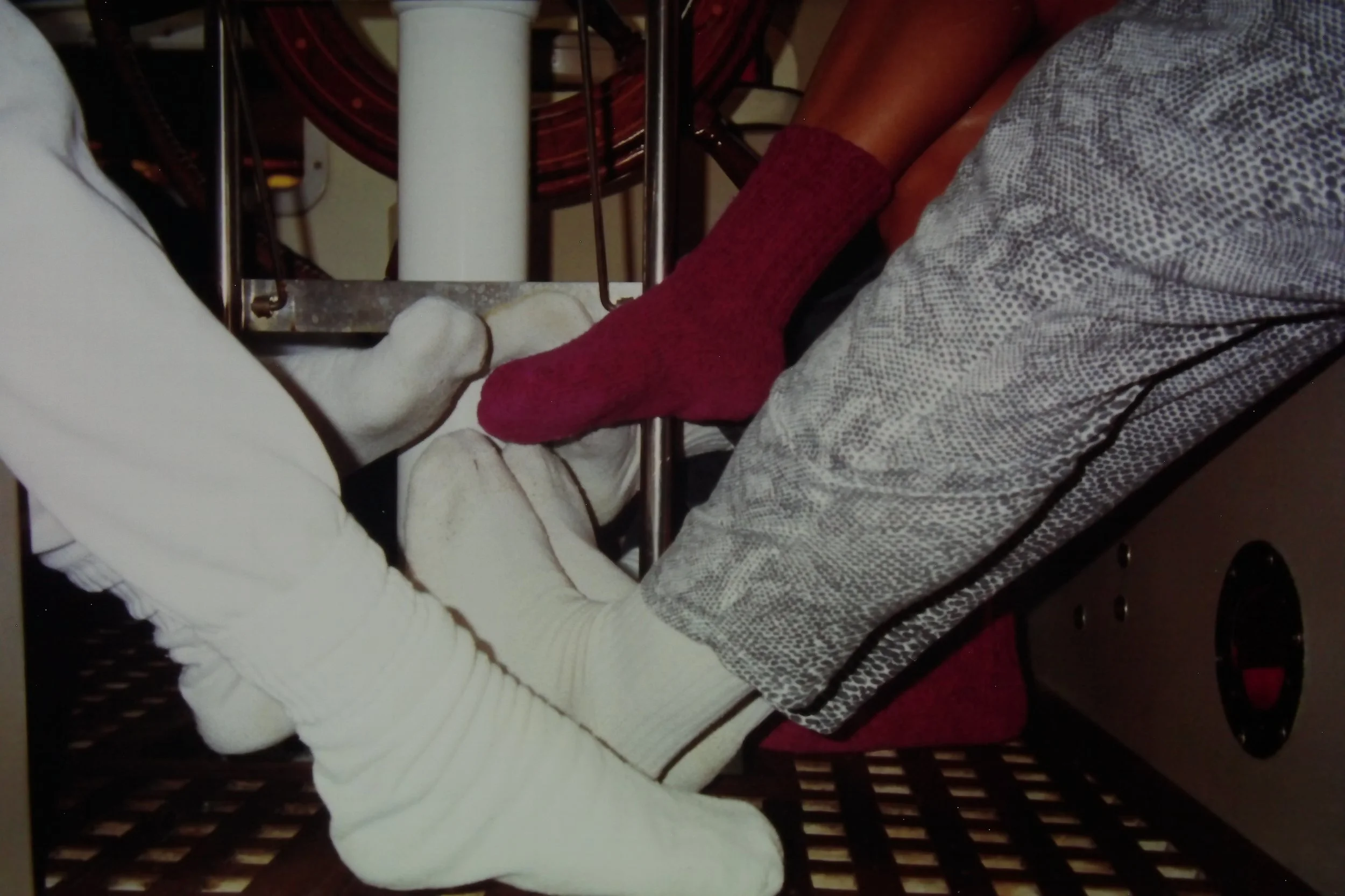 12.25.98 Cold Feet in La Paz.JPG