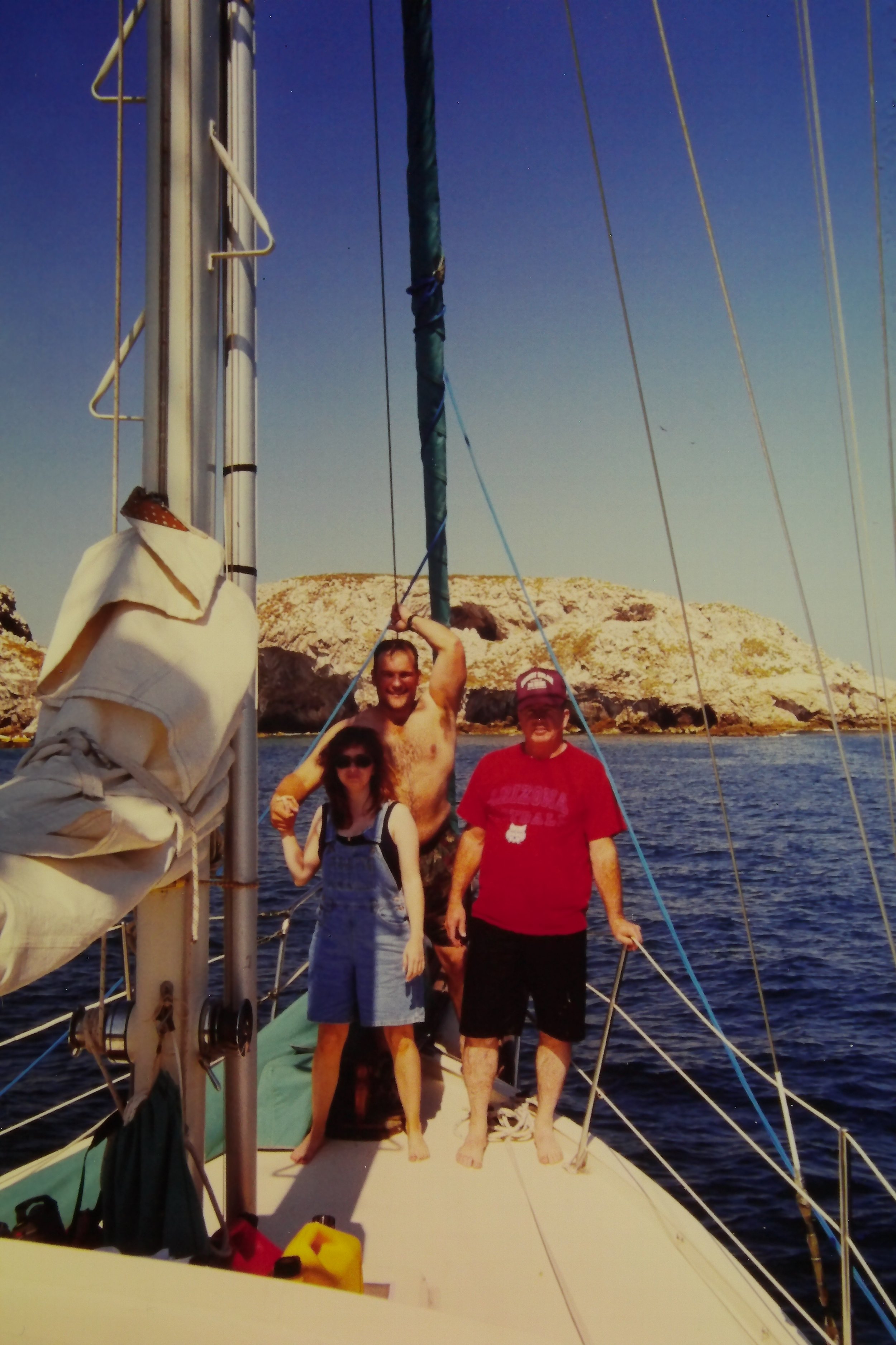 1.99 Craig Blackburn, wife & her Dad Marietas Islands.JPG