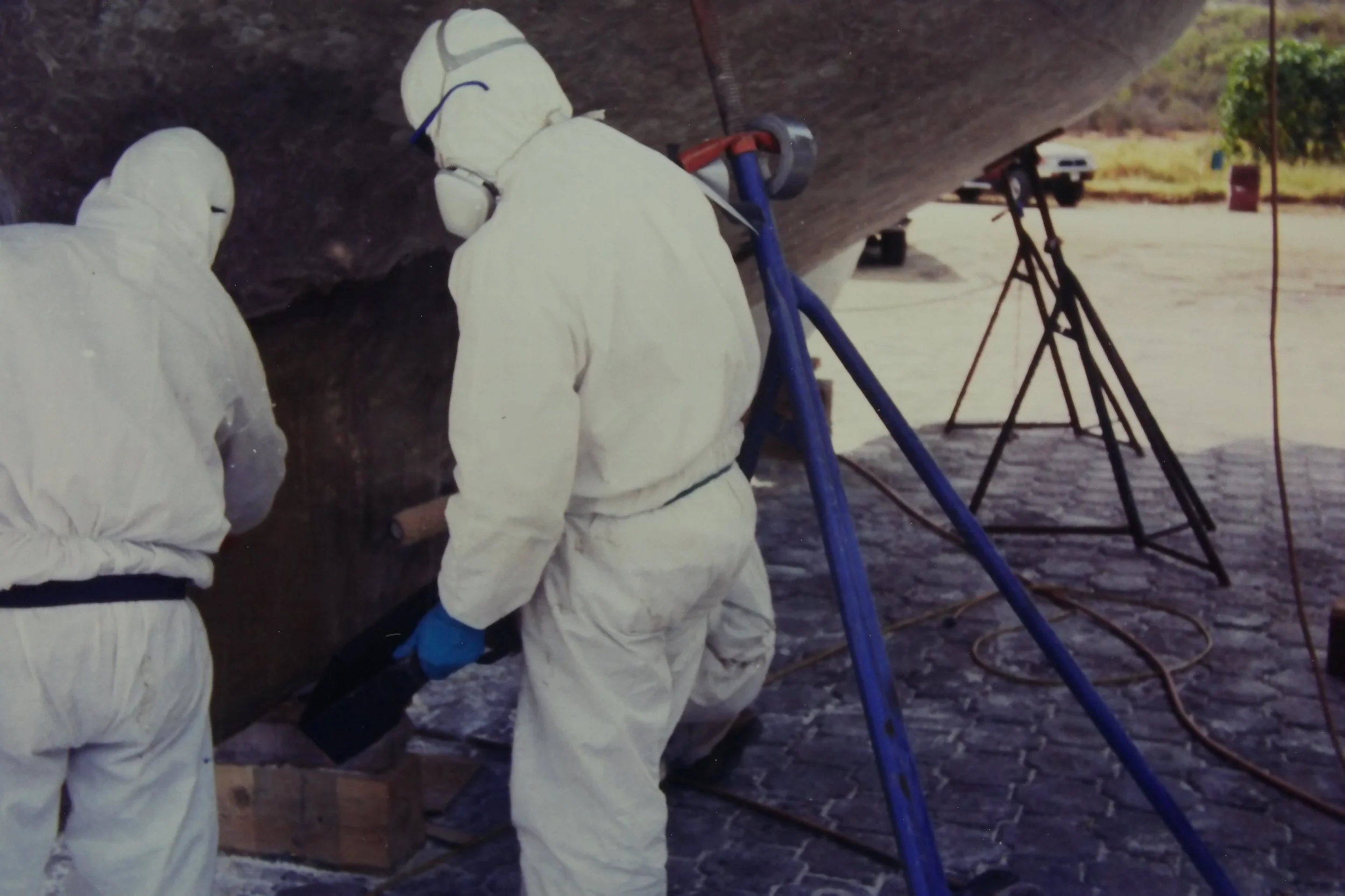 5.99 12 Sandblasting the Star.JPG