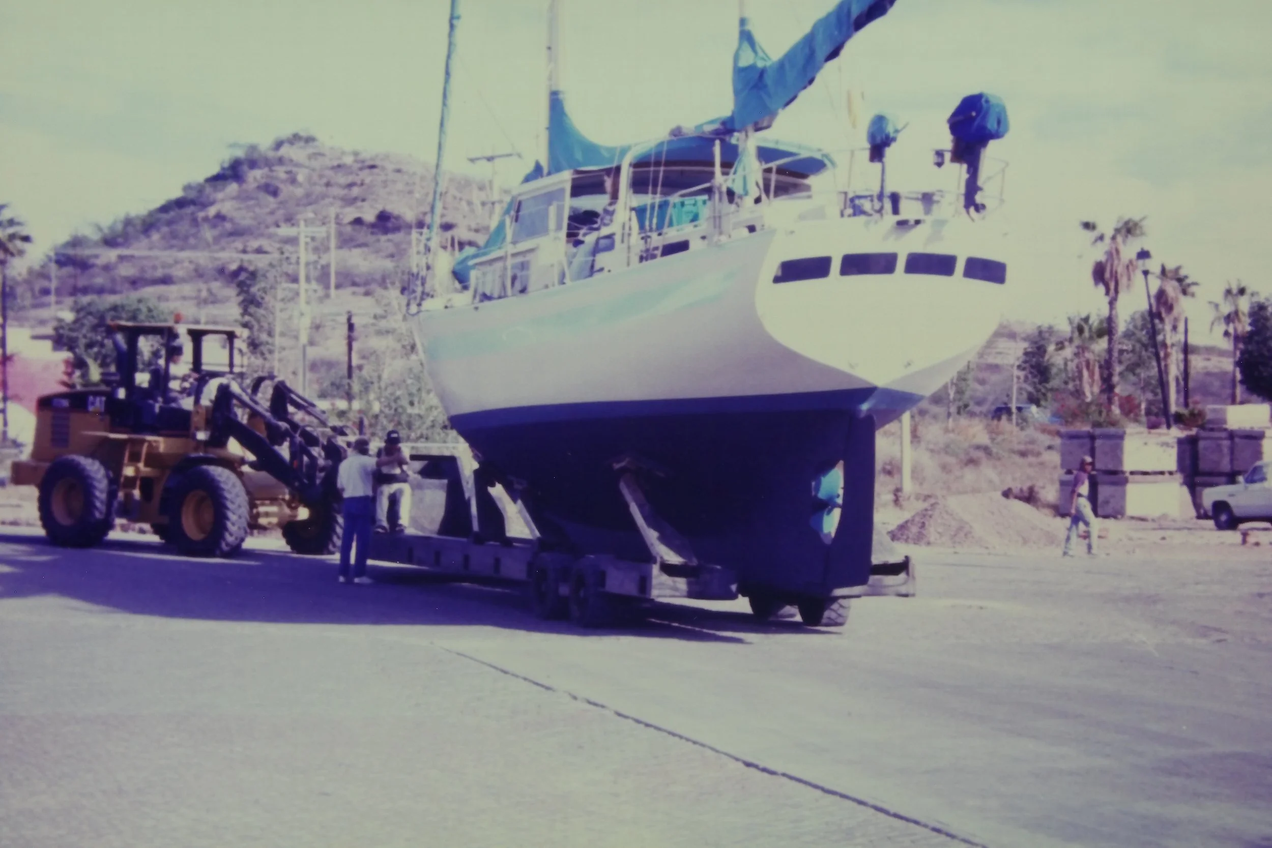 12.33.99 WRS moving to trailer.JPG