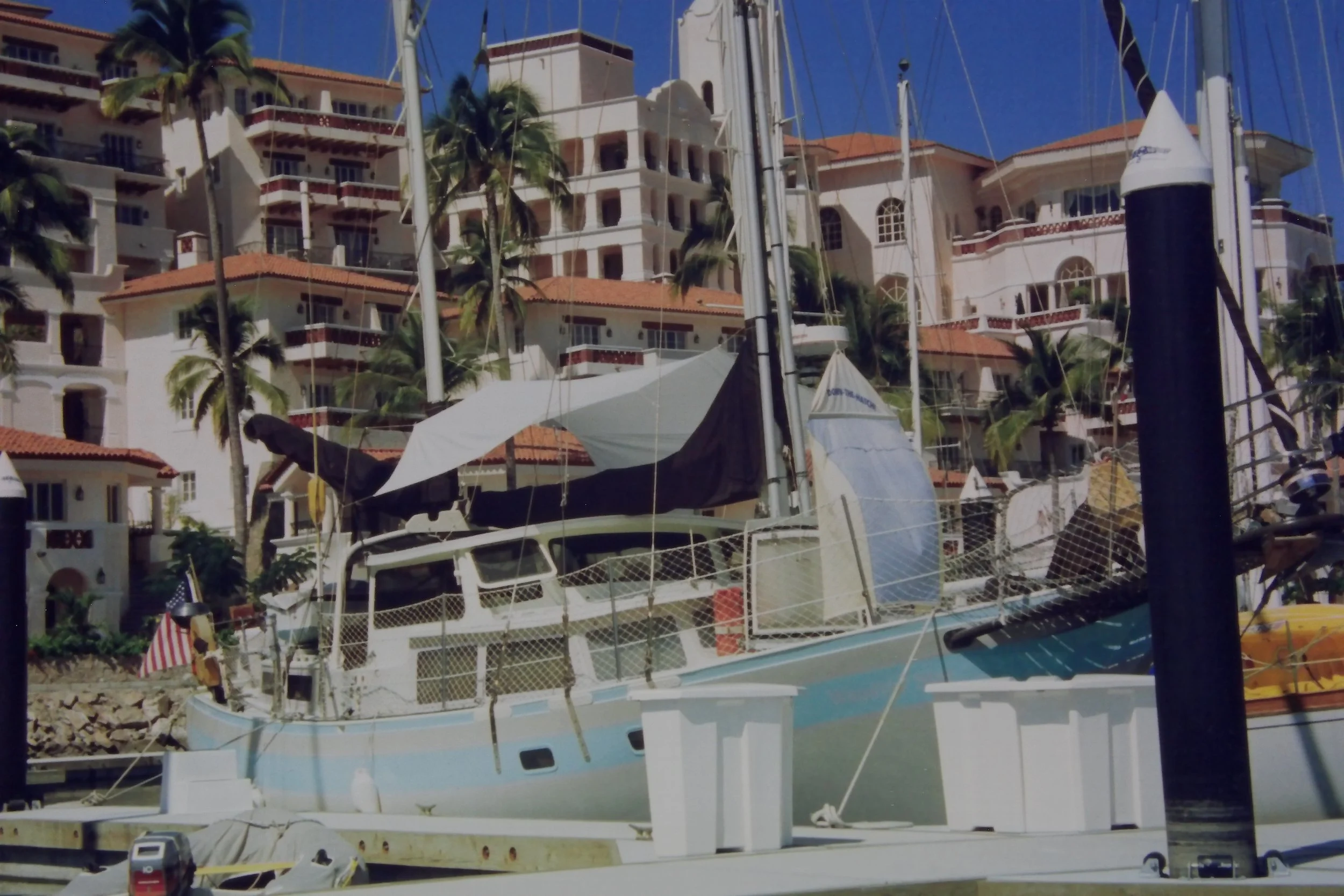 2.1.97 WRS in the free marina Barra.JPG